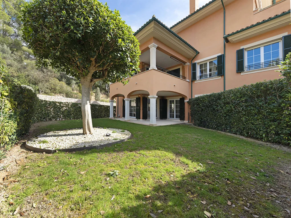 Garden apartment in exclusive residential complex in Son Vida