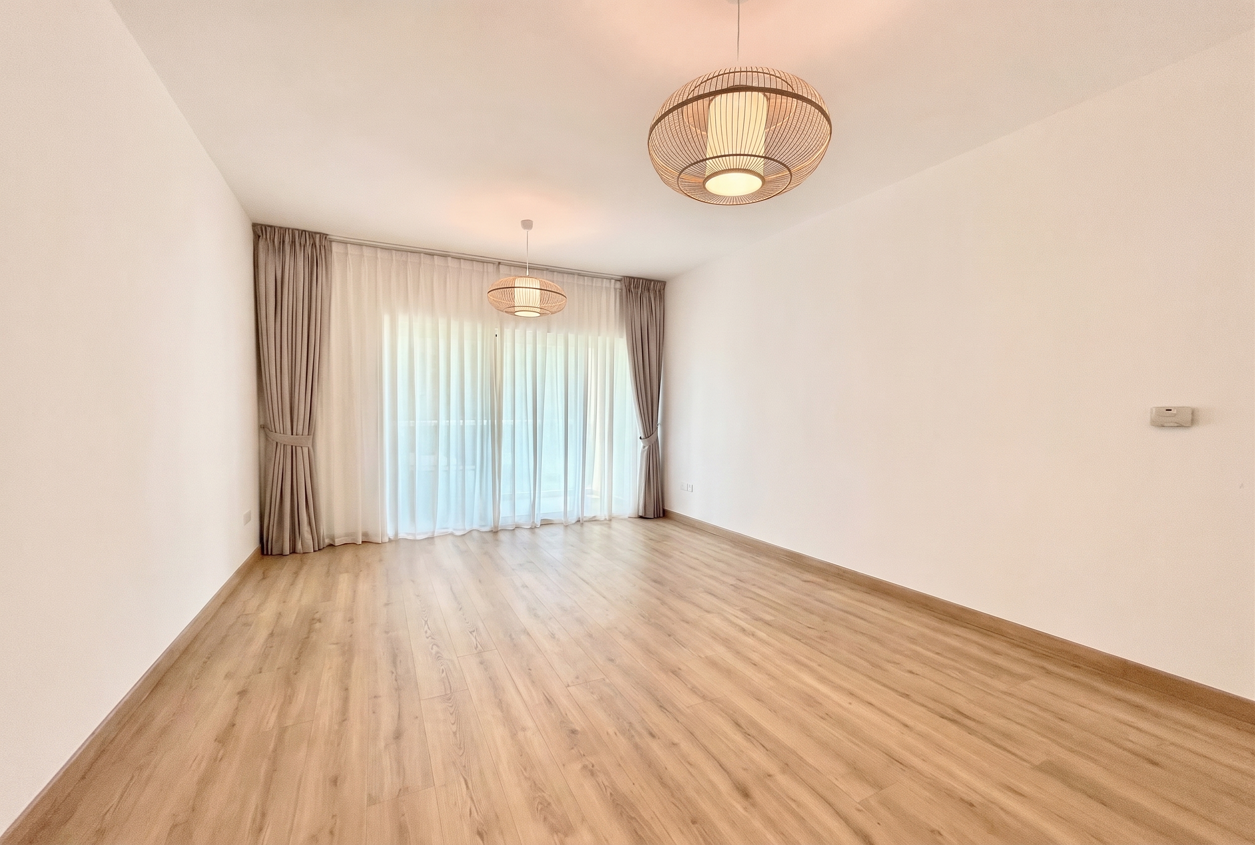 Fully Upgraded l Vacant End of August l Furnished