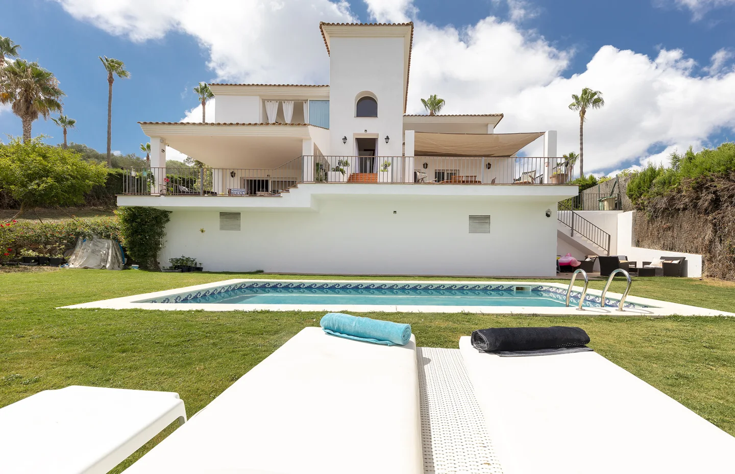 Traditional Villa with Golf Views In Zone F