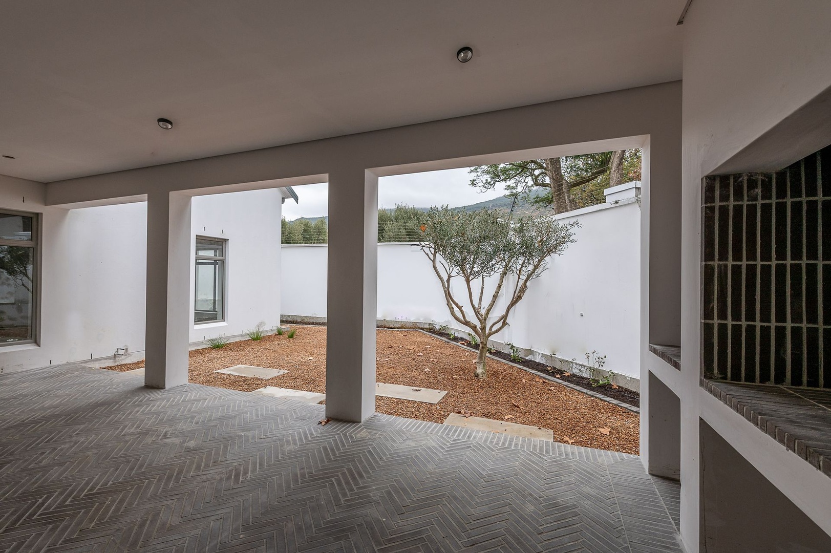 Inviting Family Home.