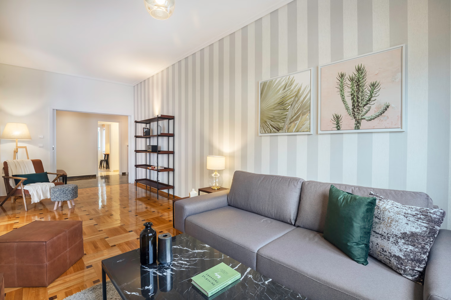 Elegant 5th floor residence near Goulandris Musem
