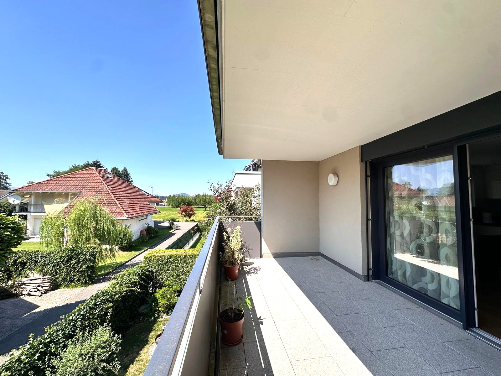 Stilvolle Wohnung mit sonniger Terrasse!
