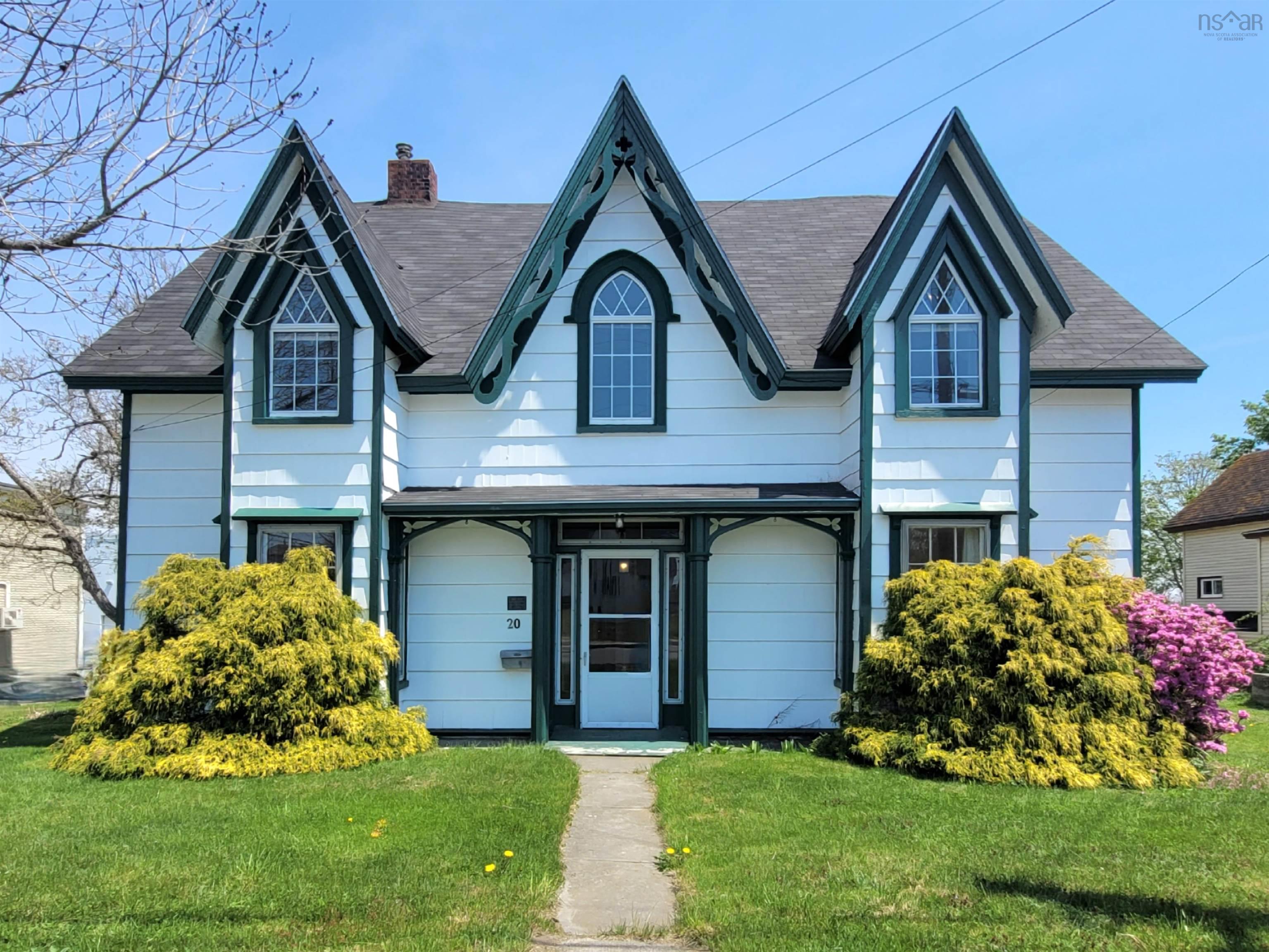 Quality Architecture and Attractive Curb Appeal
