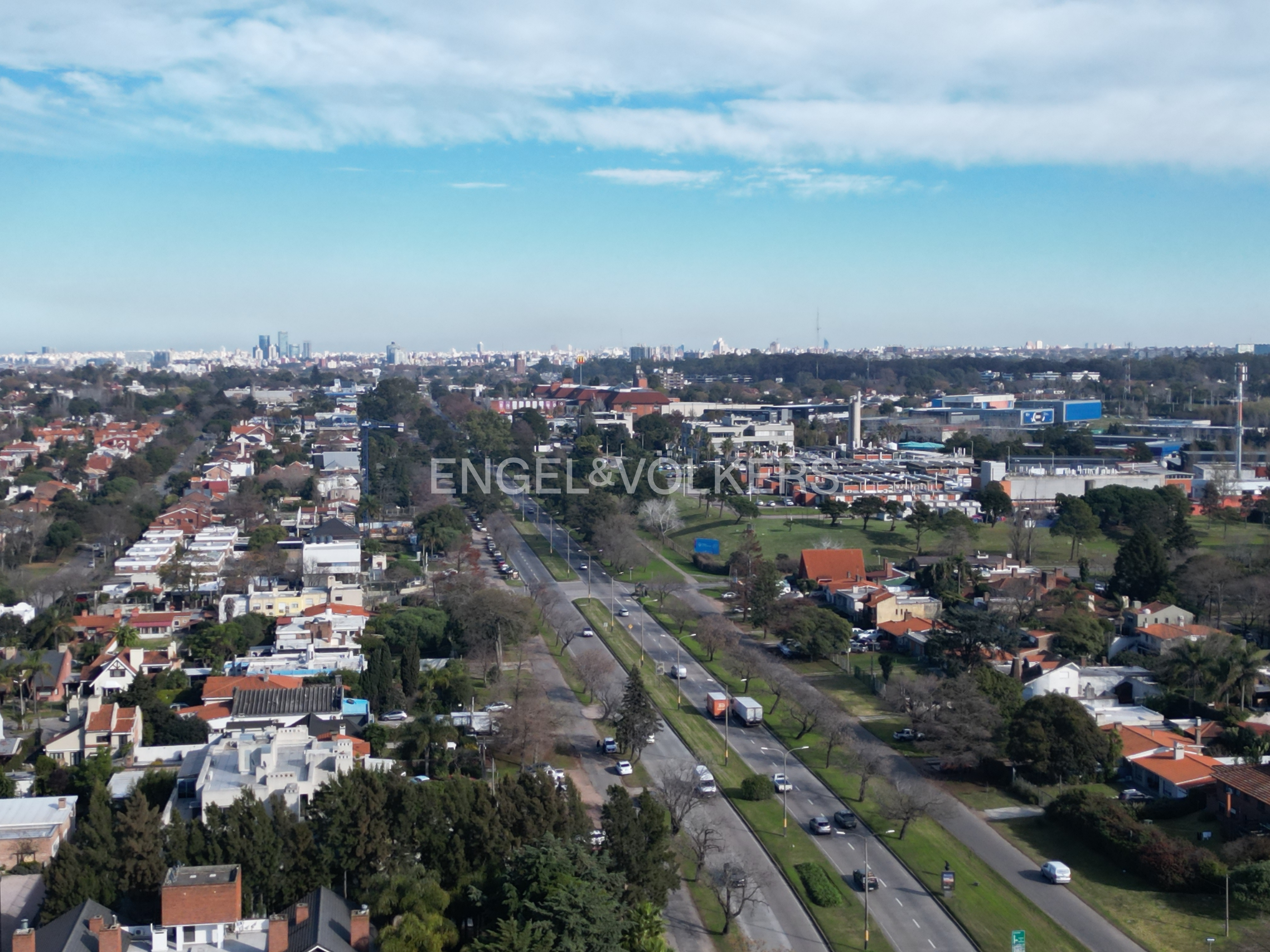 Commercial Property for Sale in Carrasco SUR, opposite LATU