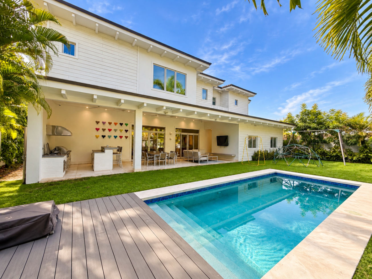 A Residence Beyond Convention