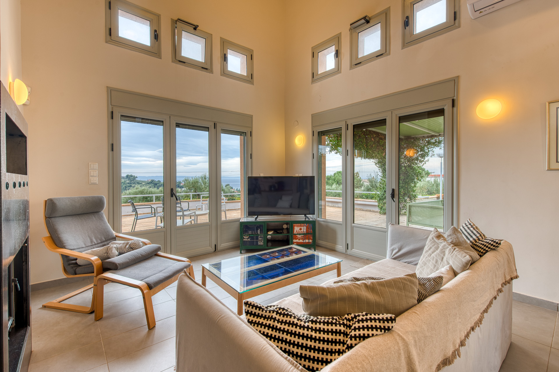 Elegant house with pool and sea view in Nikiti