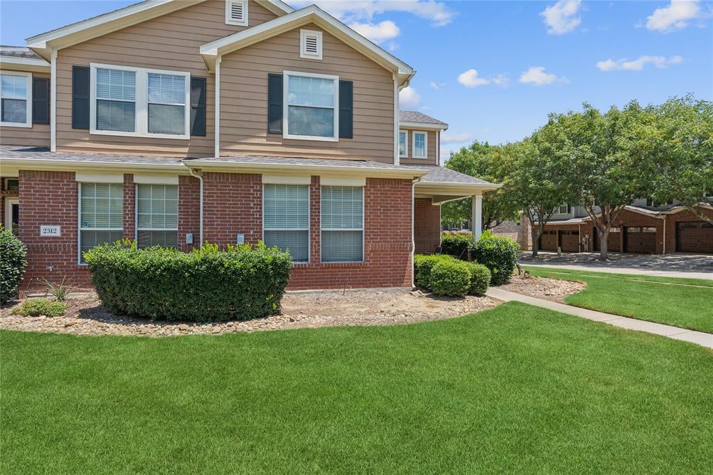 Beautiful Townhome Community