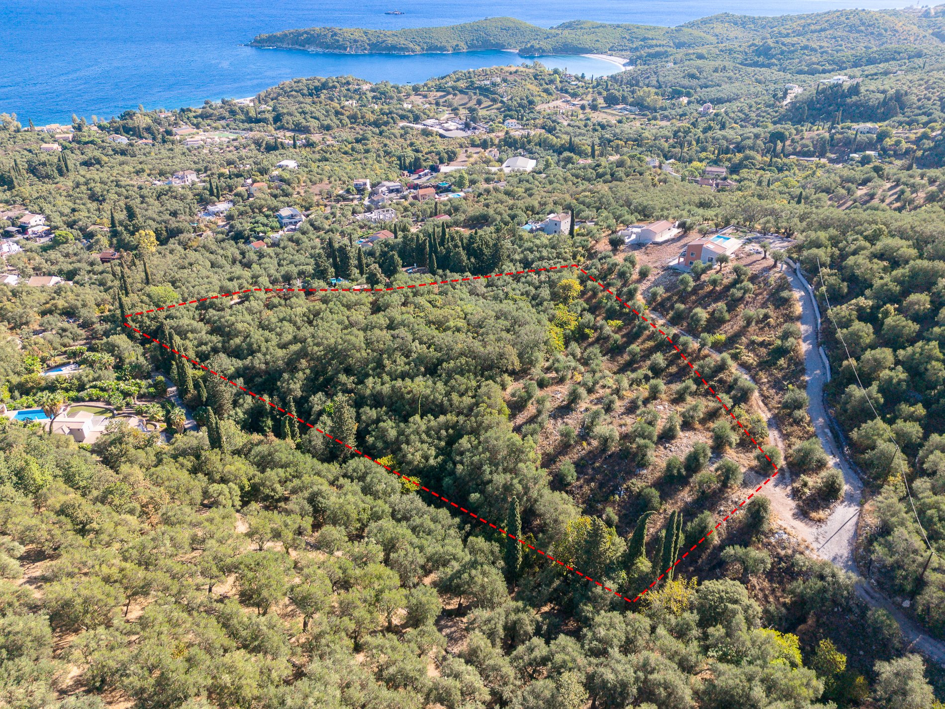 Außergewöhnliches Baugrundstück mit erteilter Baugenehmigung für 2 Luxusvillen, Kassiopi, Korfu