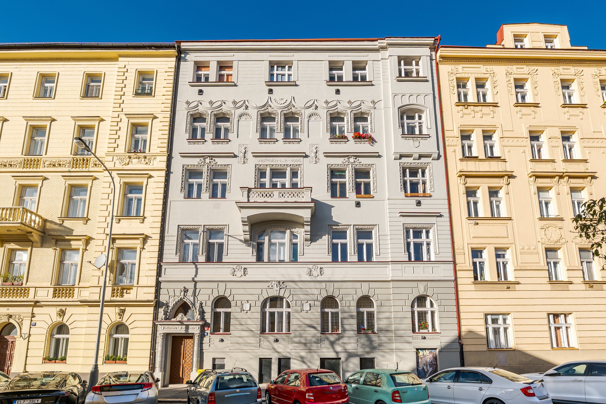 Pronájem bytu - mezonet 3+1 s terasou u Letenských sadů