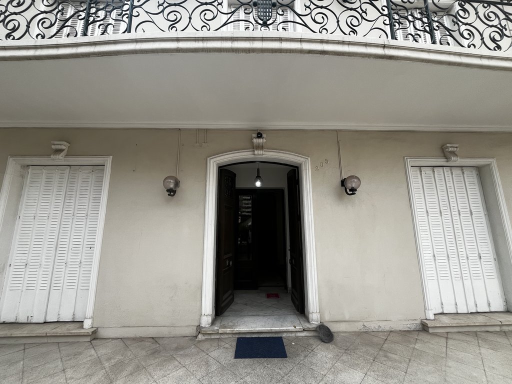 Arriendo gran casa oficina 576 m2 El Golf