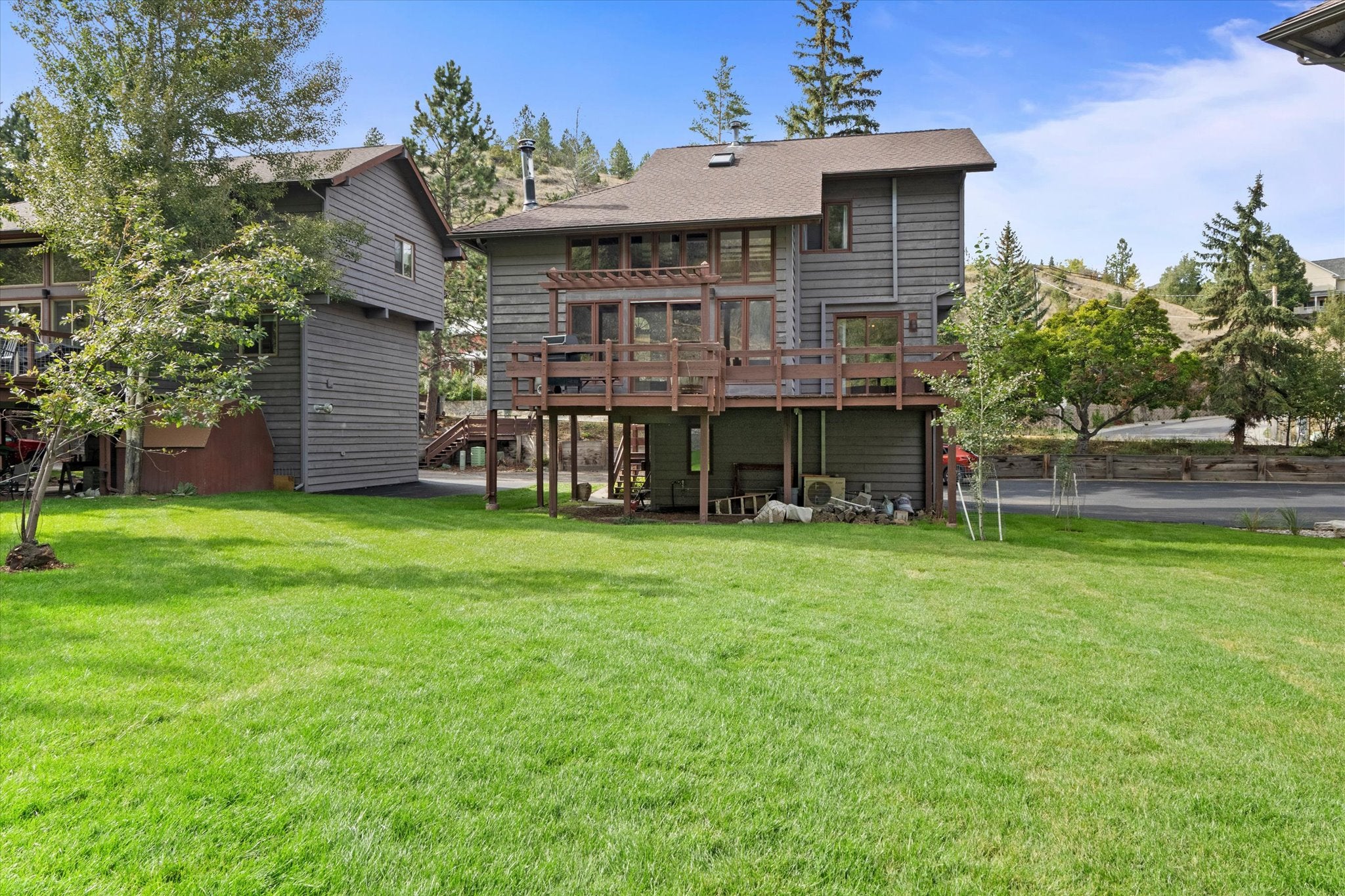 Downtown Condo Close to Hiking Trails