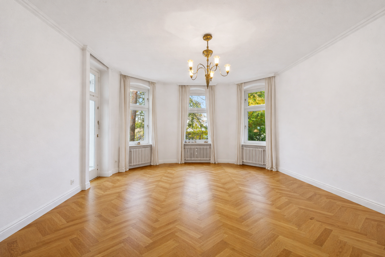Familienwohnung in Grunewald mit Garagenstellplatz