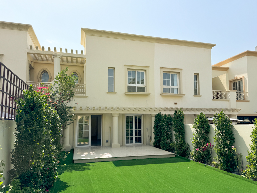 Renovated | Landscaped Garden | Kitchen Appliances