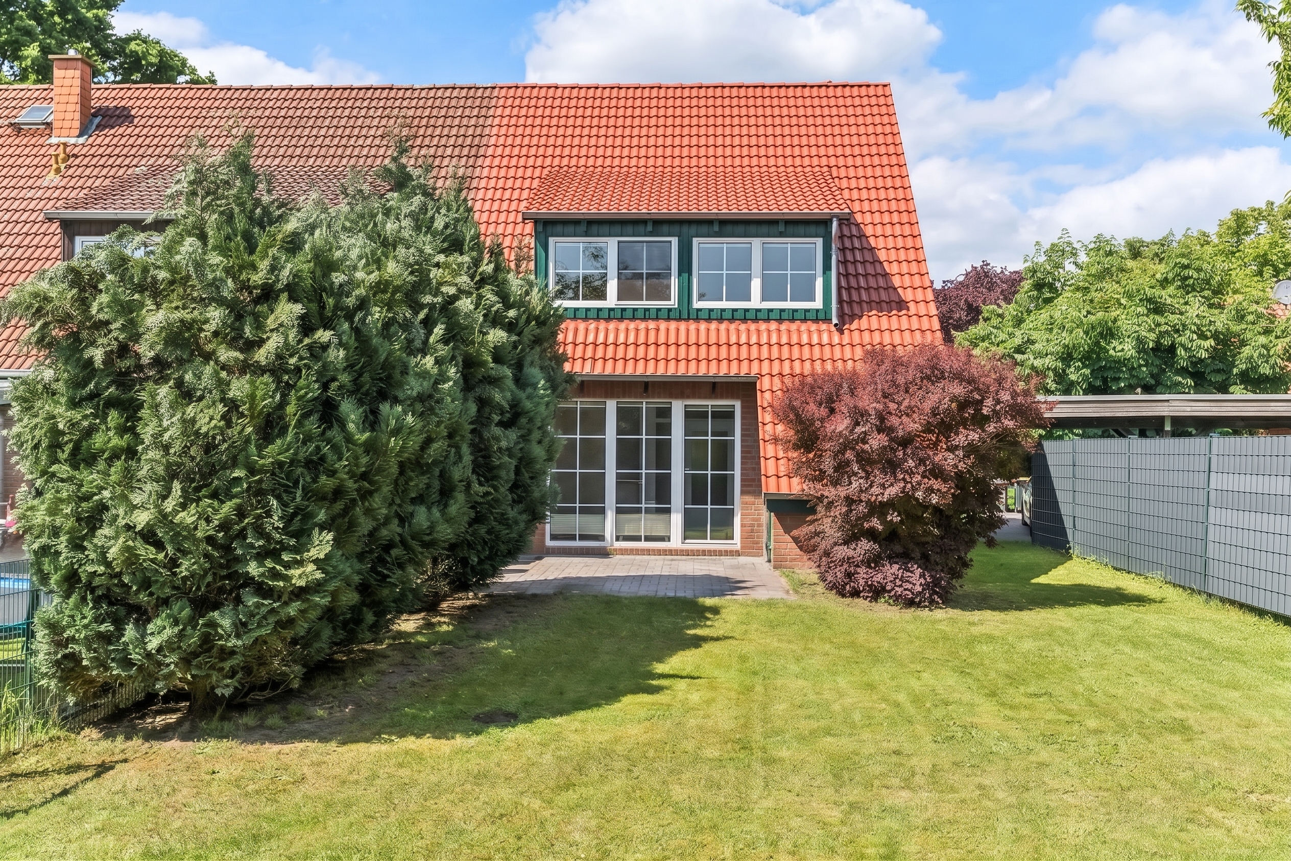 Gepflegtes Reihenendhaus mit großem Garten in begehrter Wohnlage