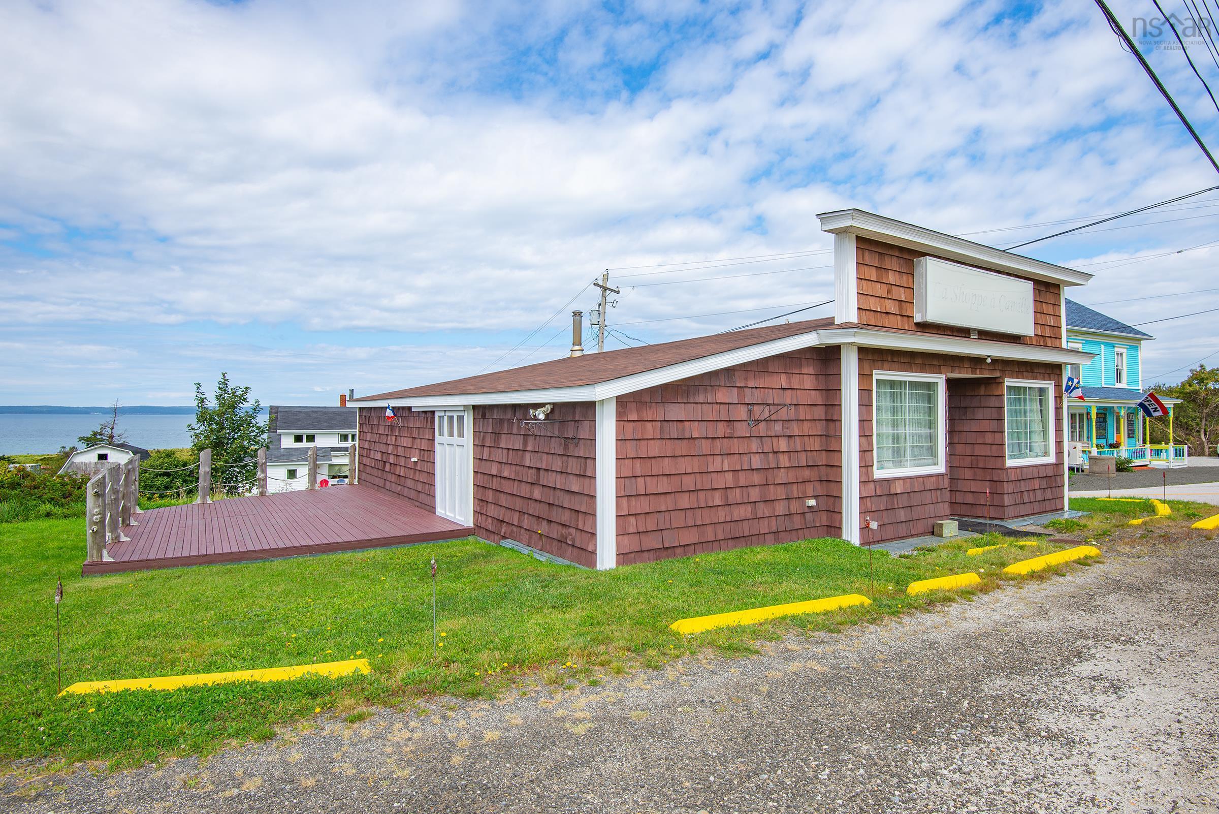 2 Bed Home on  Spacious Corner Lot with Stunning Ocean View