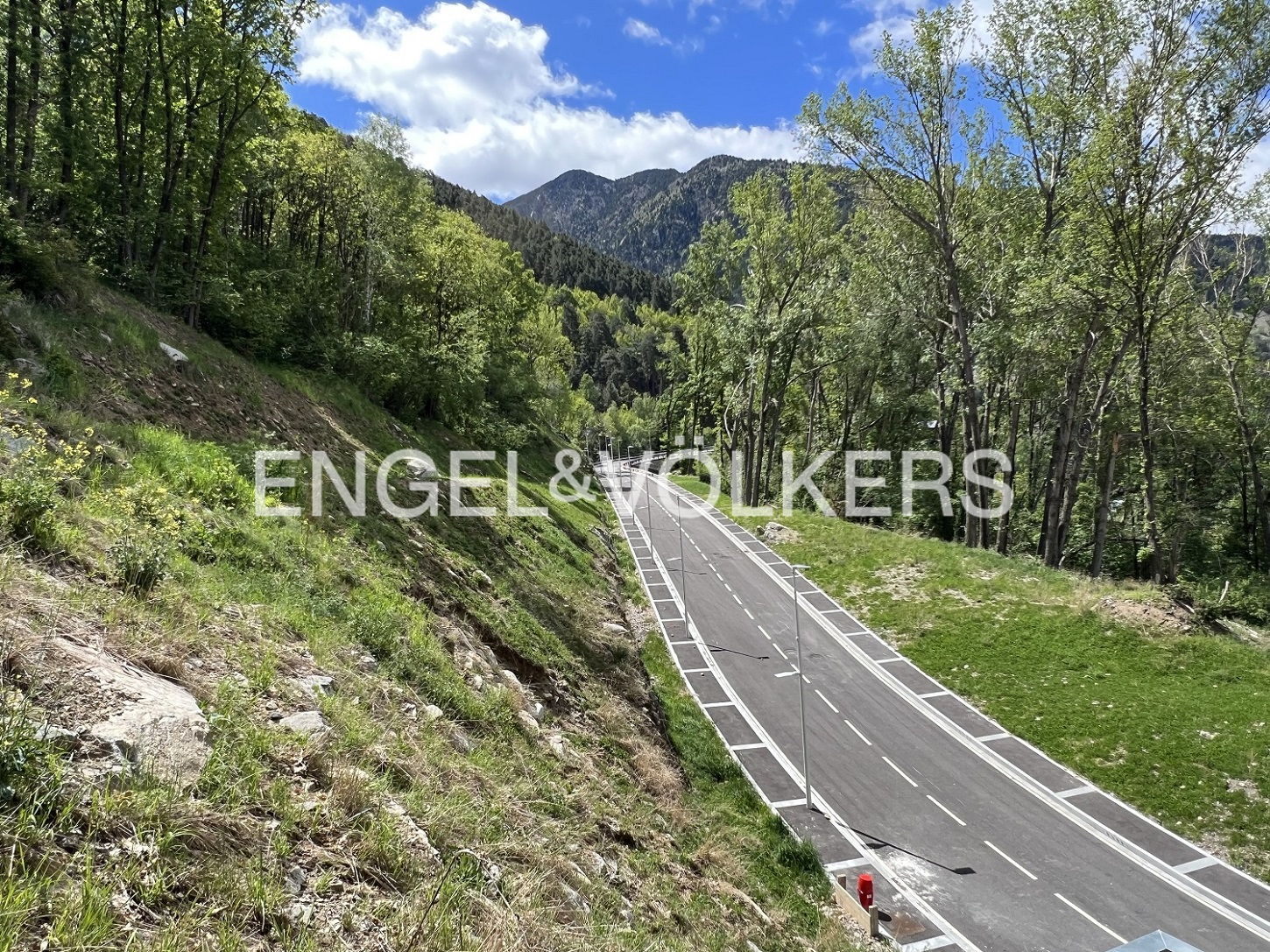 Parcela con vistas espléndidas en Escaldes