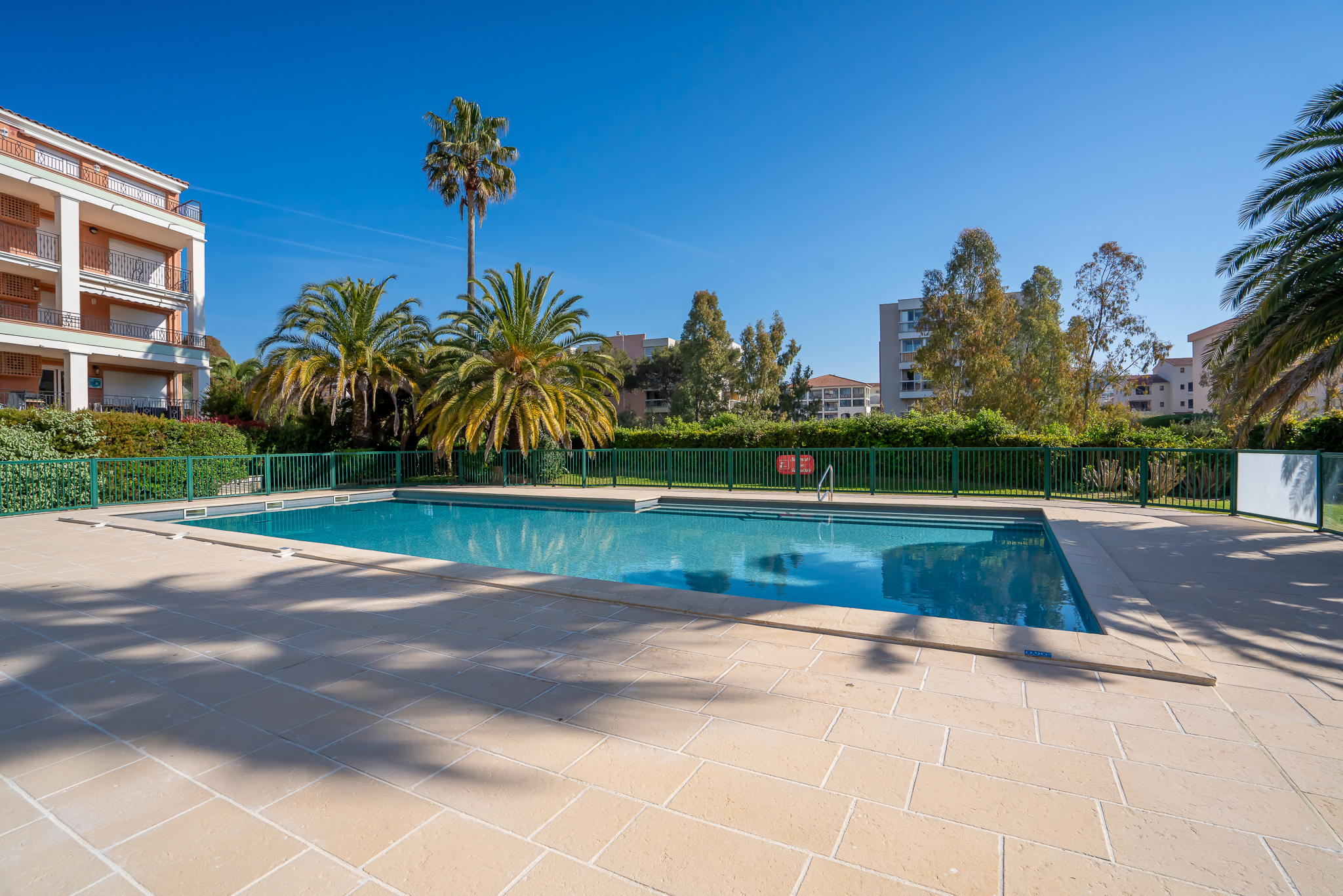 Charmant appartement avec piscine centre ville de Sainte-Maxime