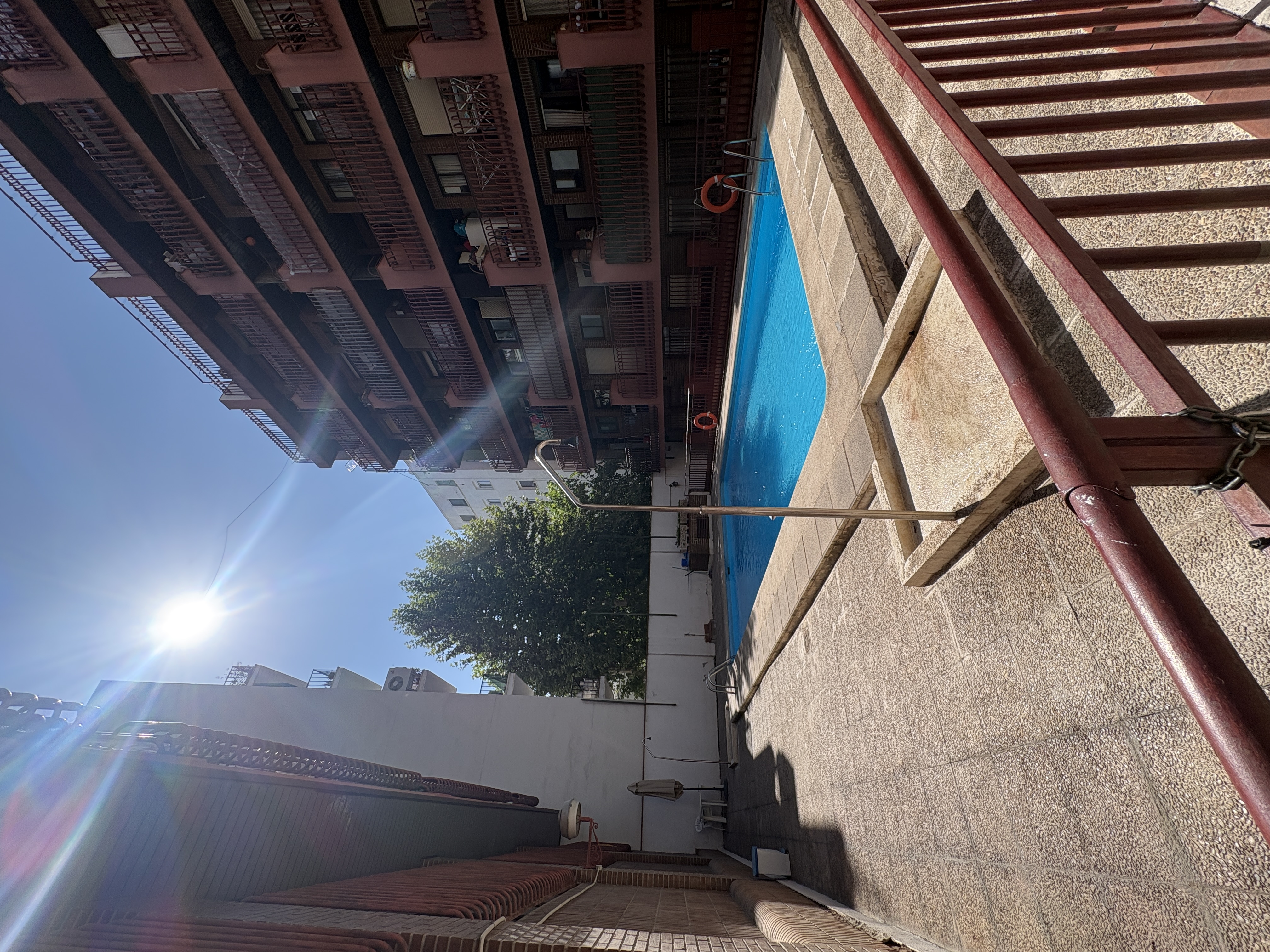 Exclusiva vivienda de diseño con piscina y vistas únicas