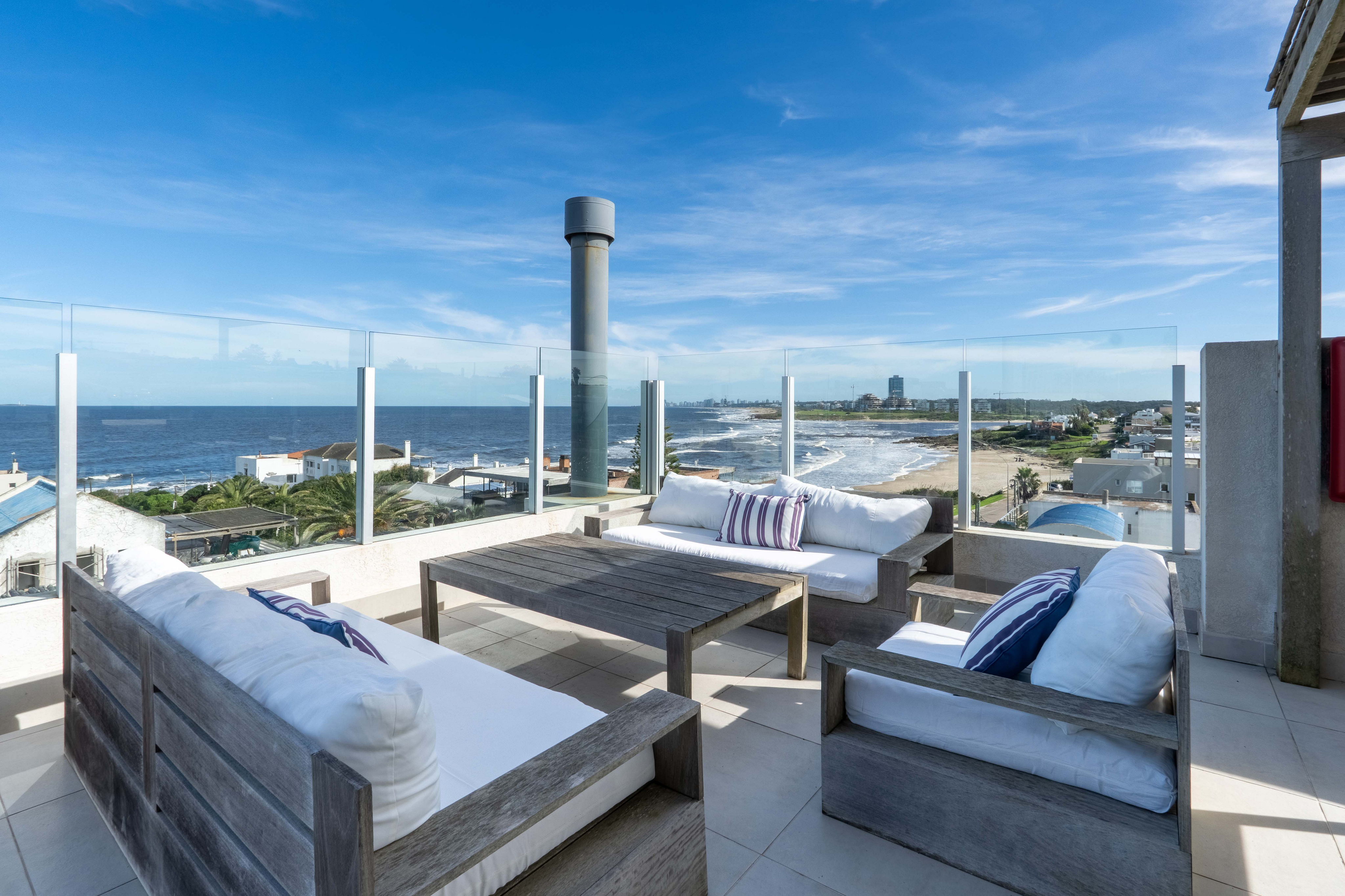 Penthouse in La Barra with sea view