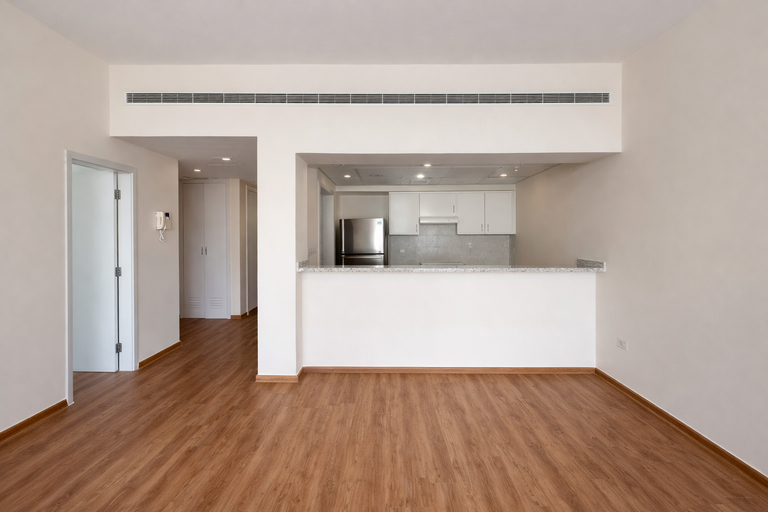 Chiller Free | Vacant | Upgraded