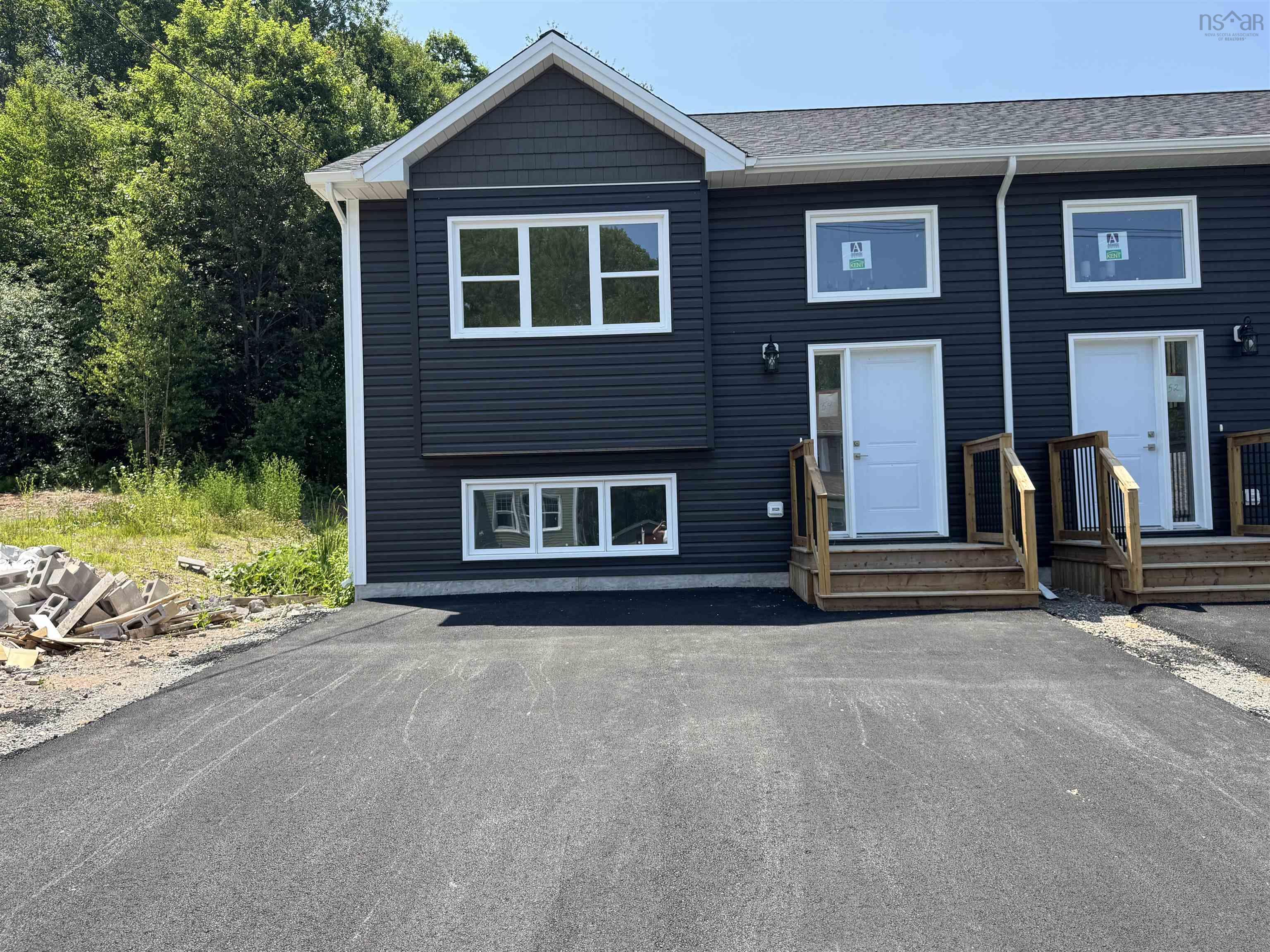 Well-designed 3 bedroom, 1.5 bath home!