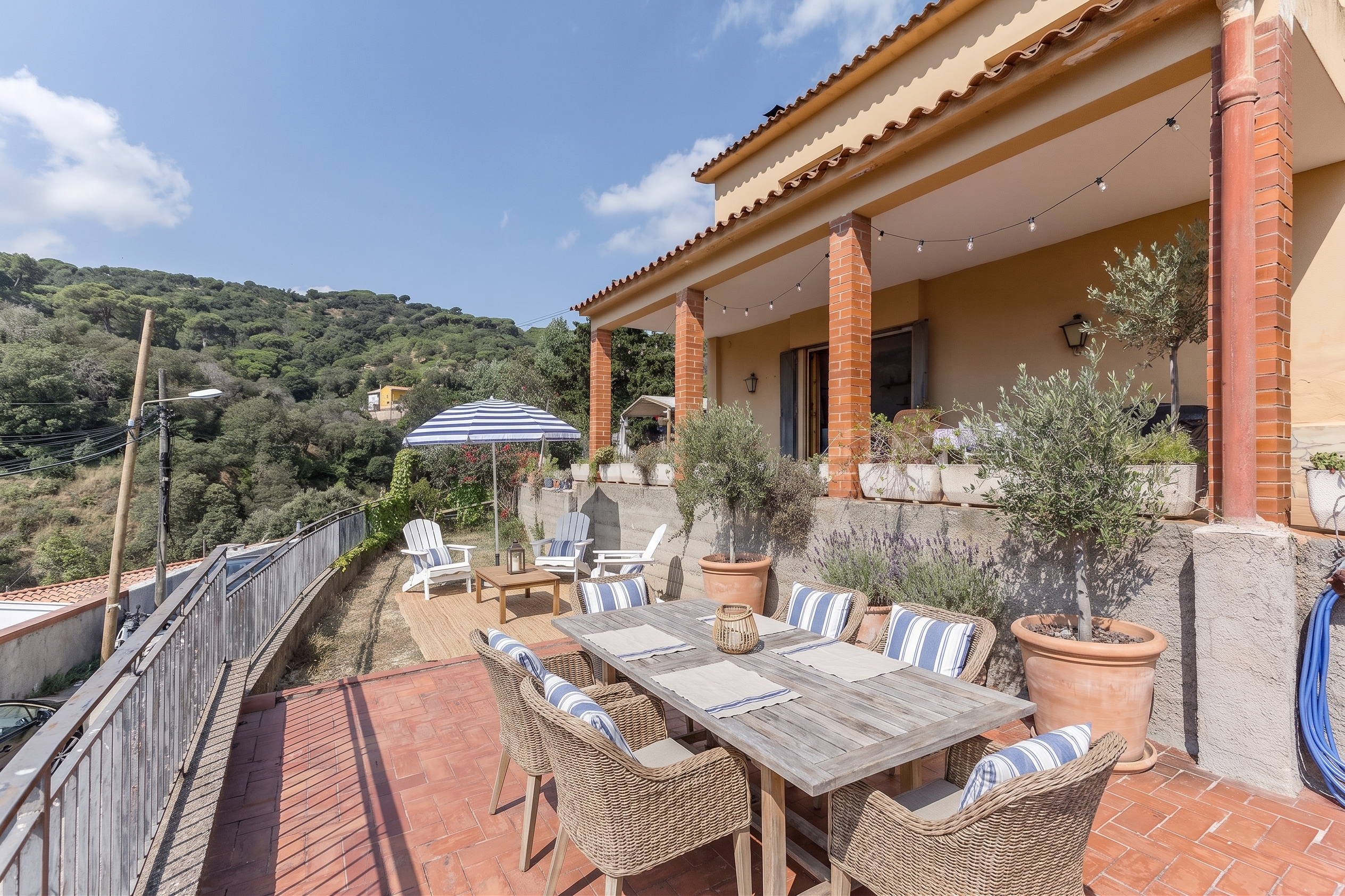 Cosy house with beautiful sea views next to the Peu de Funicular