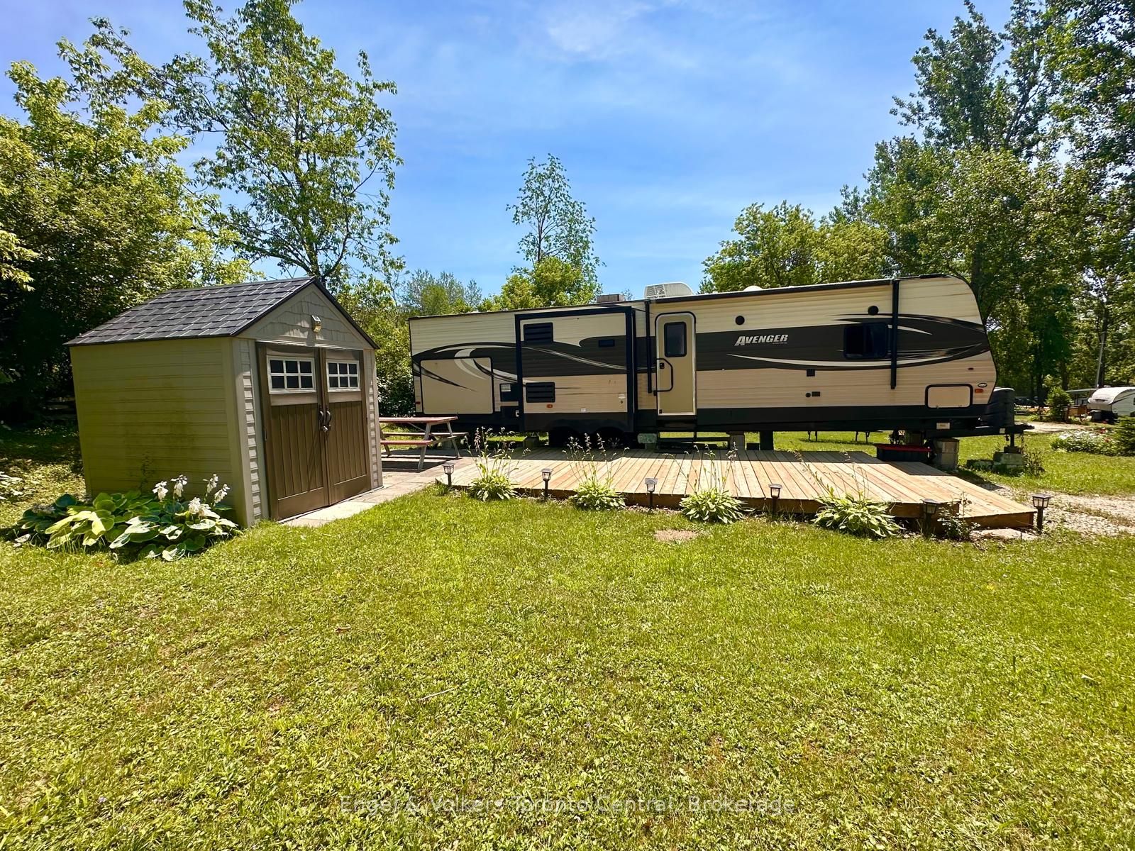 Meticulously Maintained 2017 Aven AVT