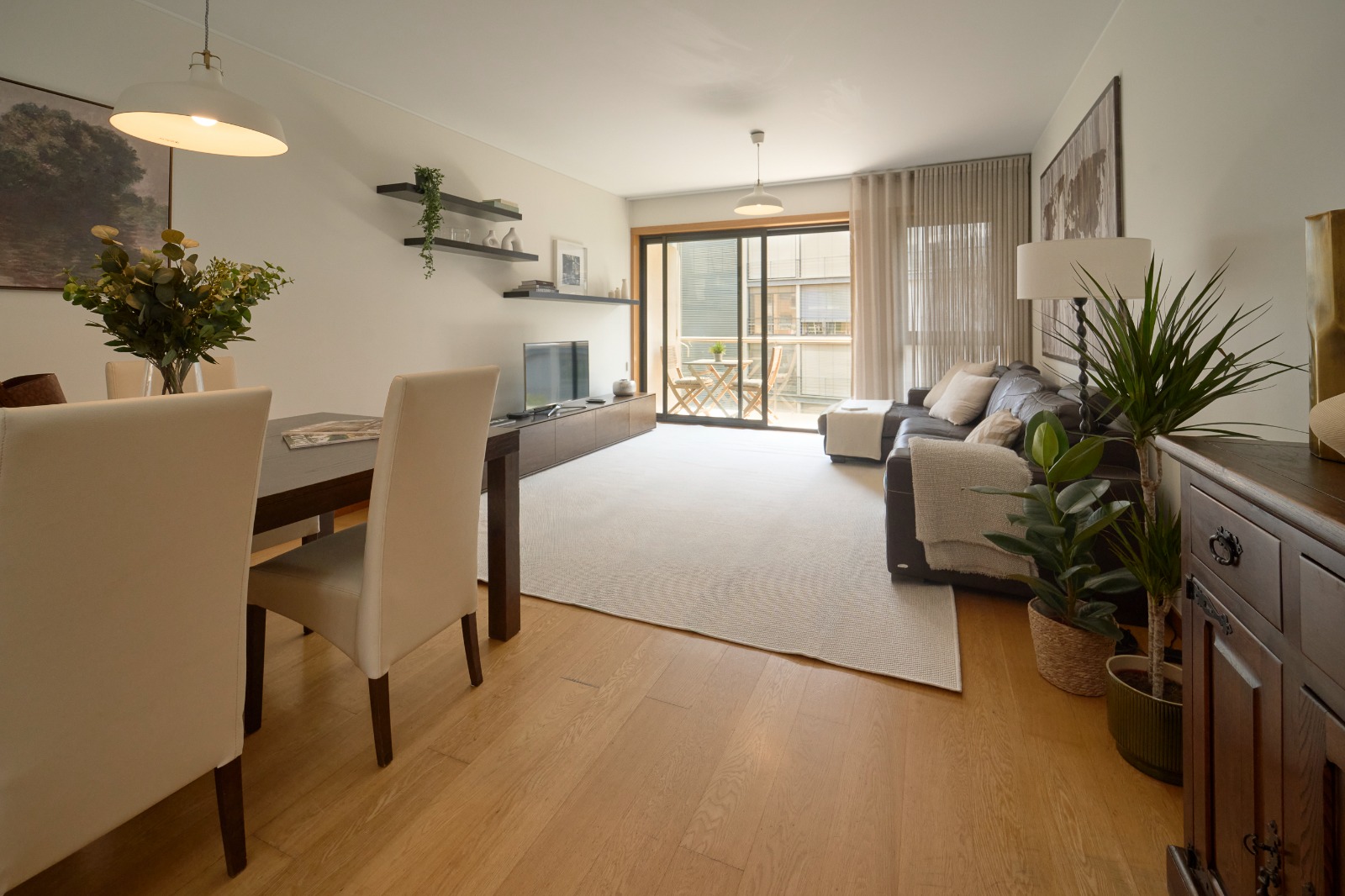 Exclusive 3-bedroom in Parque das Nações