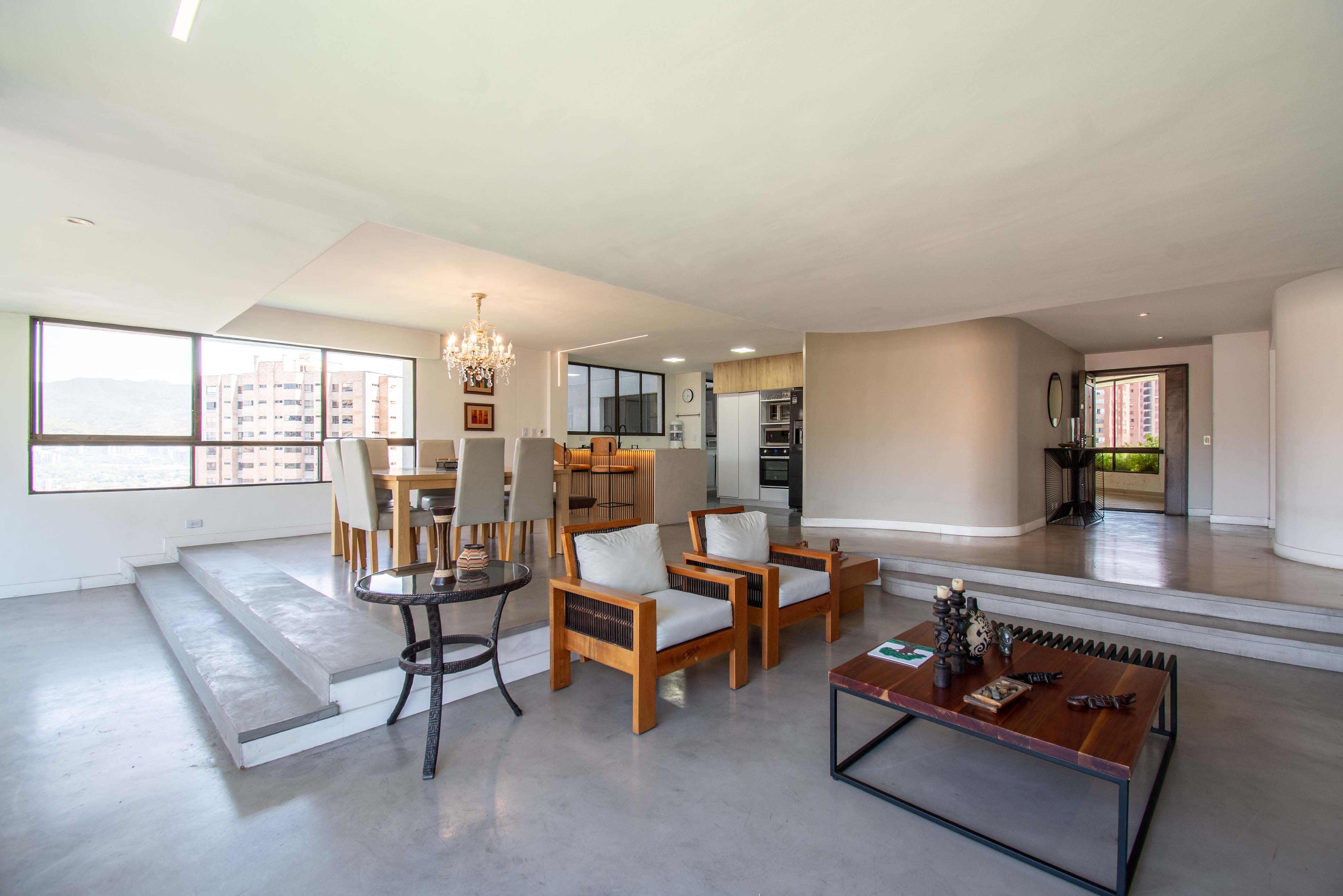 Amplio apartamento amoblado para arriendo en El Poblado