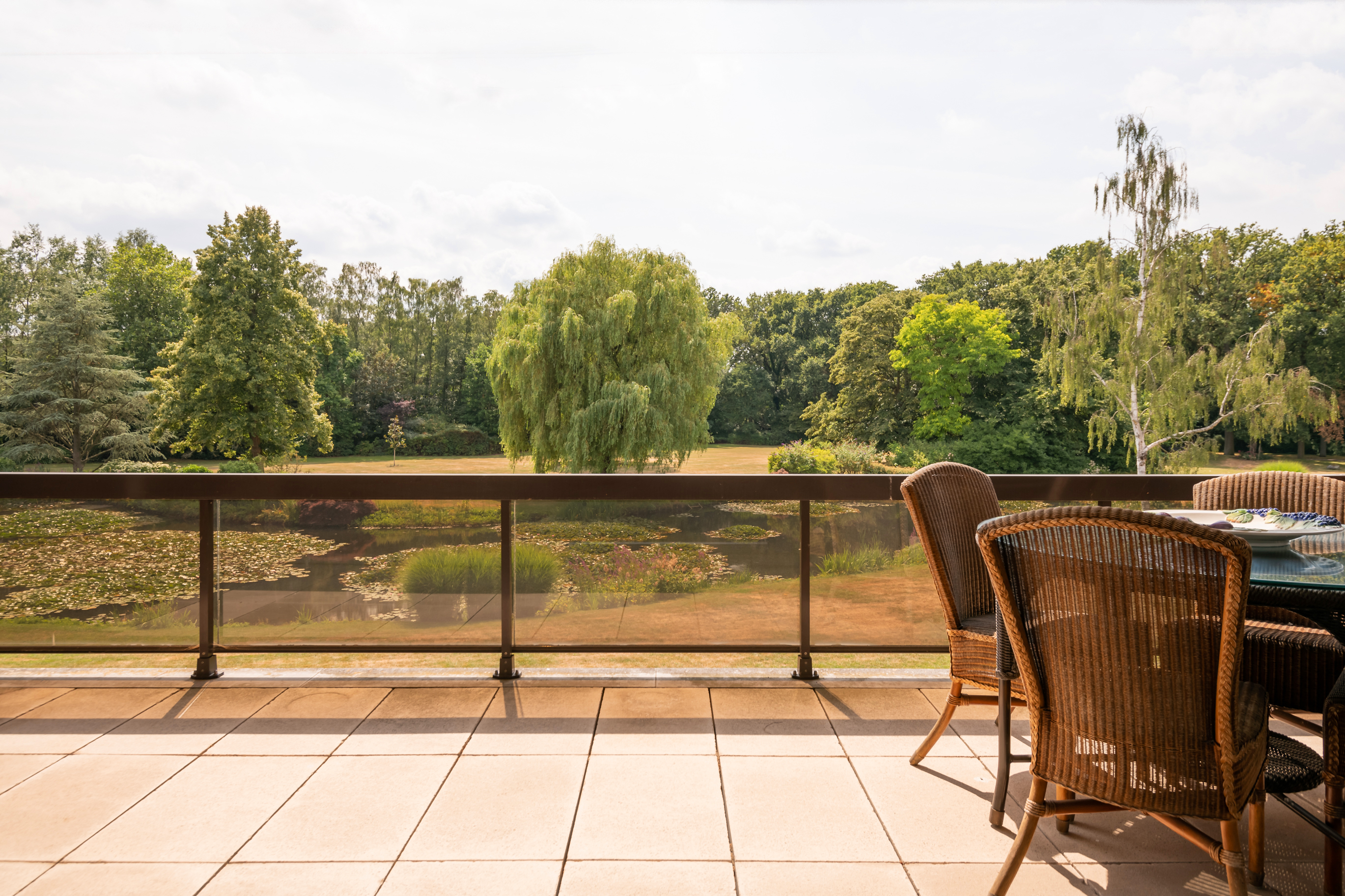 Villa-appartment met prachtig uitzicht in Schoten