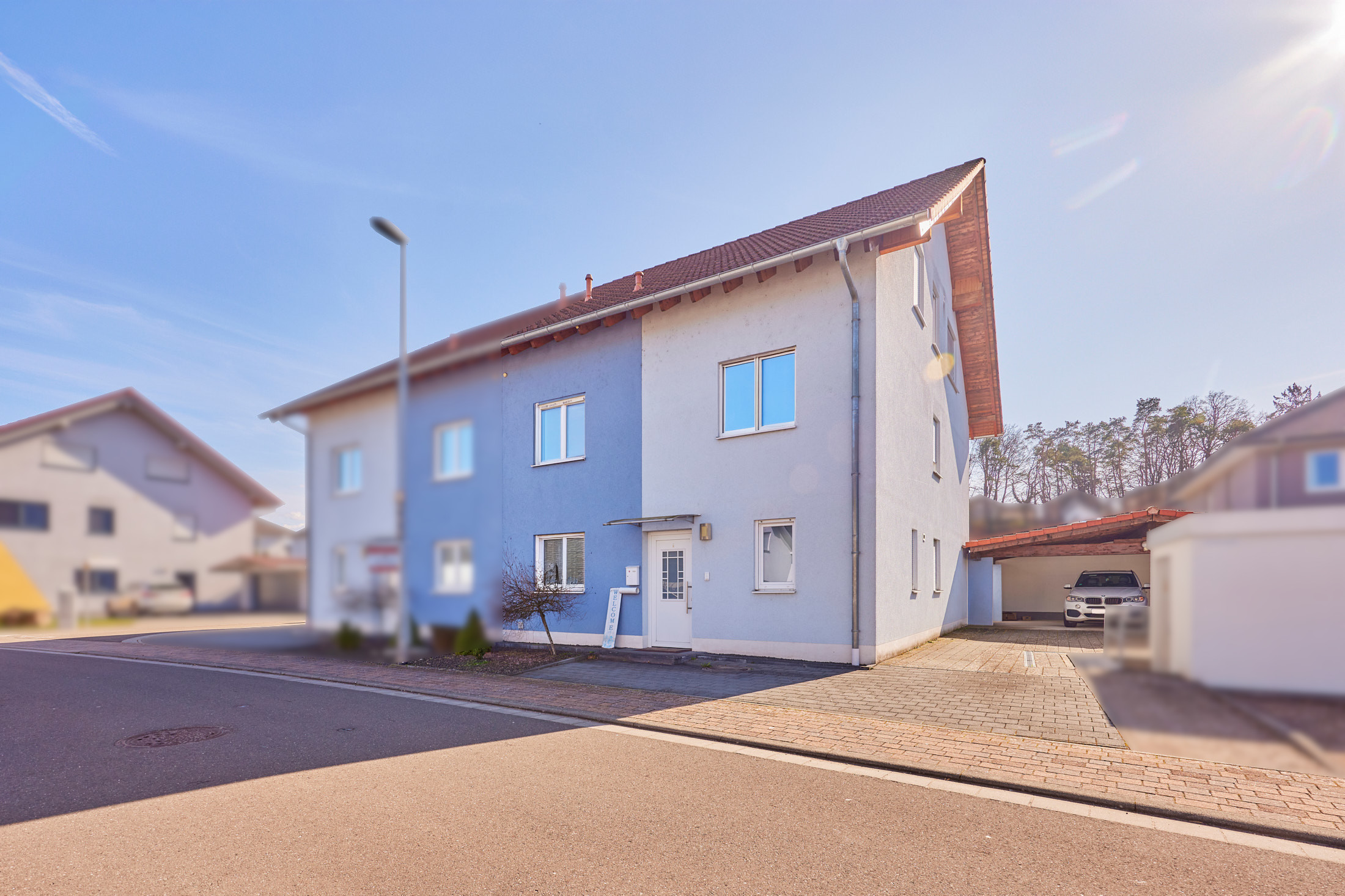 Neuwertige Doppelhaushälfte in hervorragender Wohnlage!