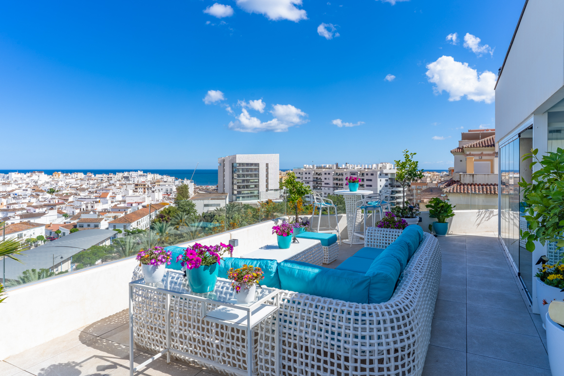 Penthouse mit 2 Schlafzimmern, 75 m² Terrasse und Panoramablick auf das Meer