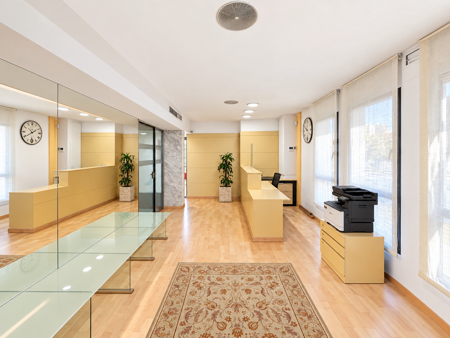 Apartment with terrace and endless possibilities in a prime location