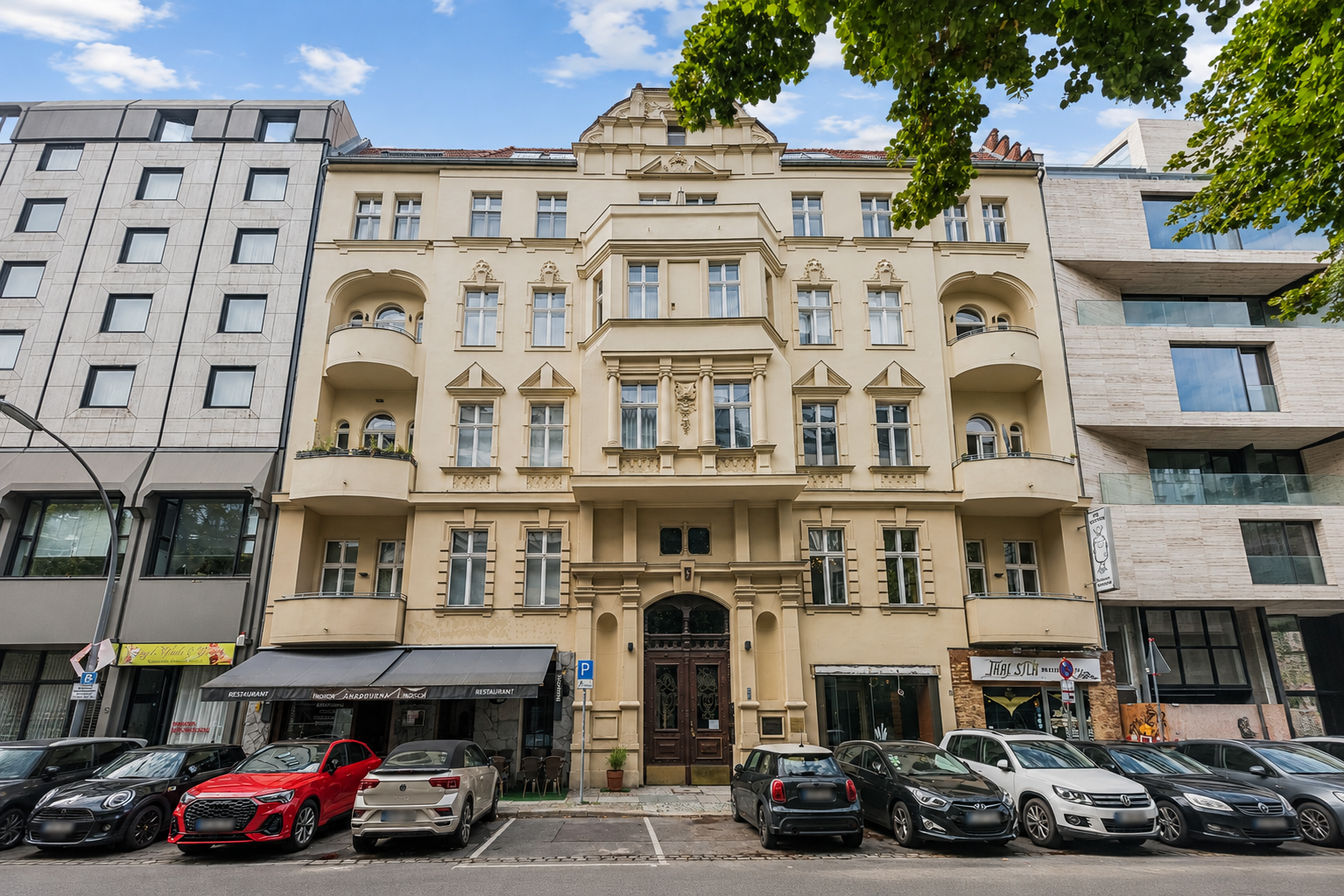 Elegante Altbauwohnung nahe dem Tauentzien in Berlin –  Bestlage City-West