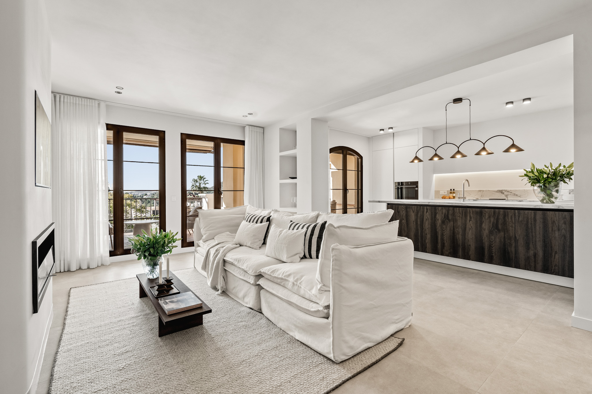 Ground Floor Apartment with Designer Interiors and Mountain Views in Los Arqueros