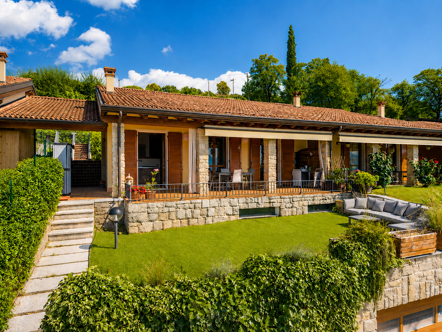 San Zeno Family House