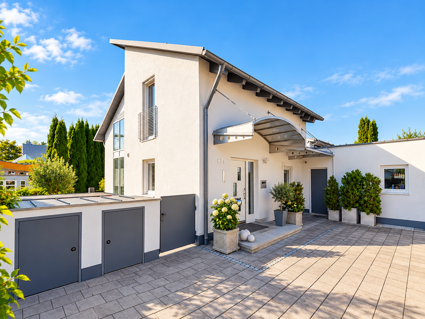 Hochwertiges Einfamilienhaus mit Wellnessbereich und privatem Gartenidyll im Klötzlmüller Viertel!