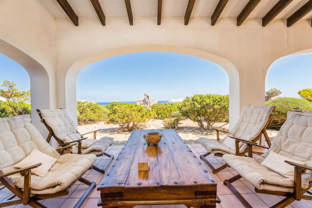 An exceptional property in Cala Morell