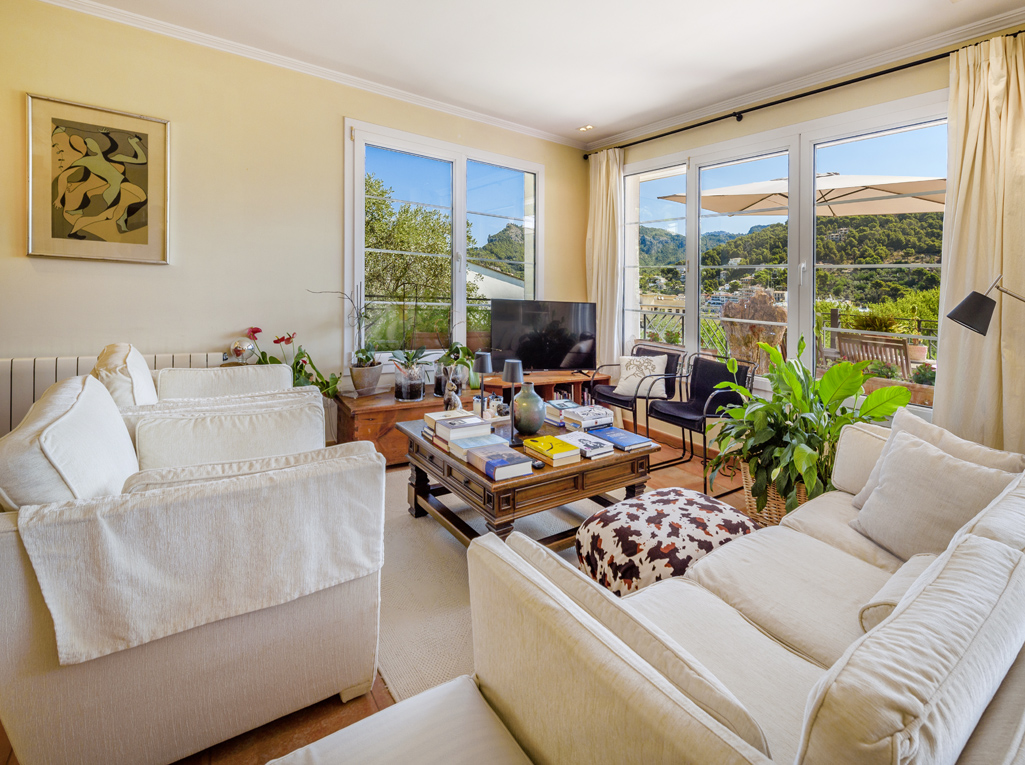 House with amazing views to the harbour of Port de Sóller
