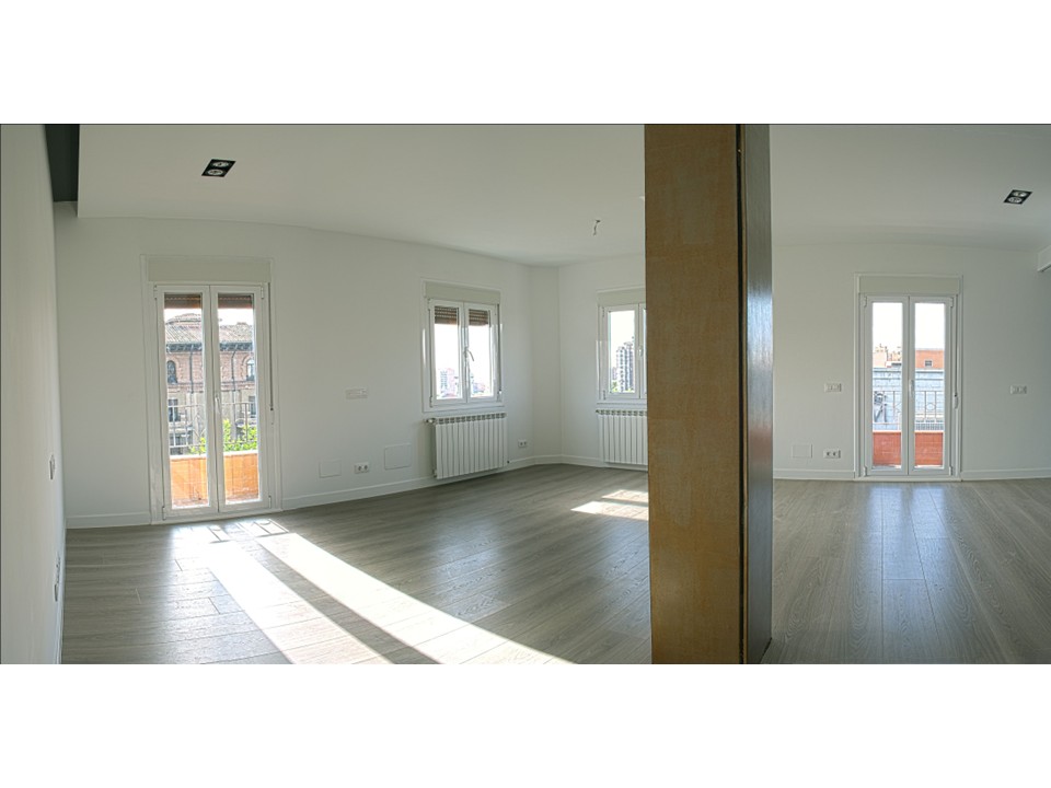 Magnifico piso reformado con luz y vistas despejadas en sexta planta