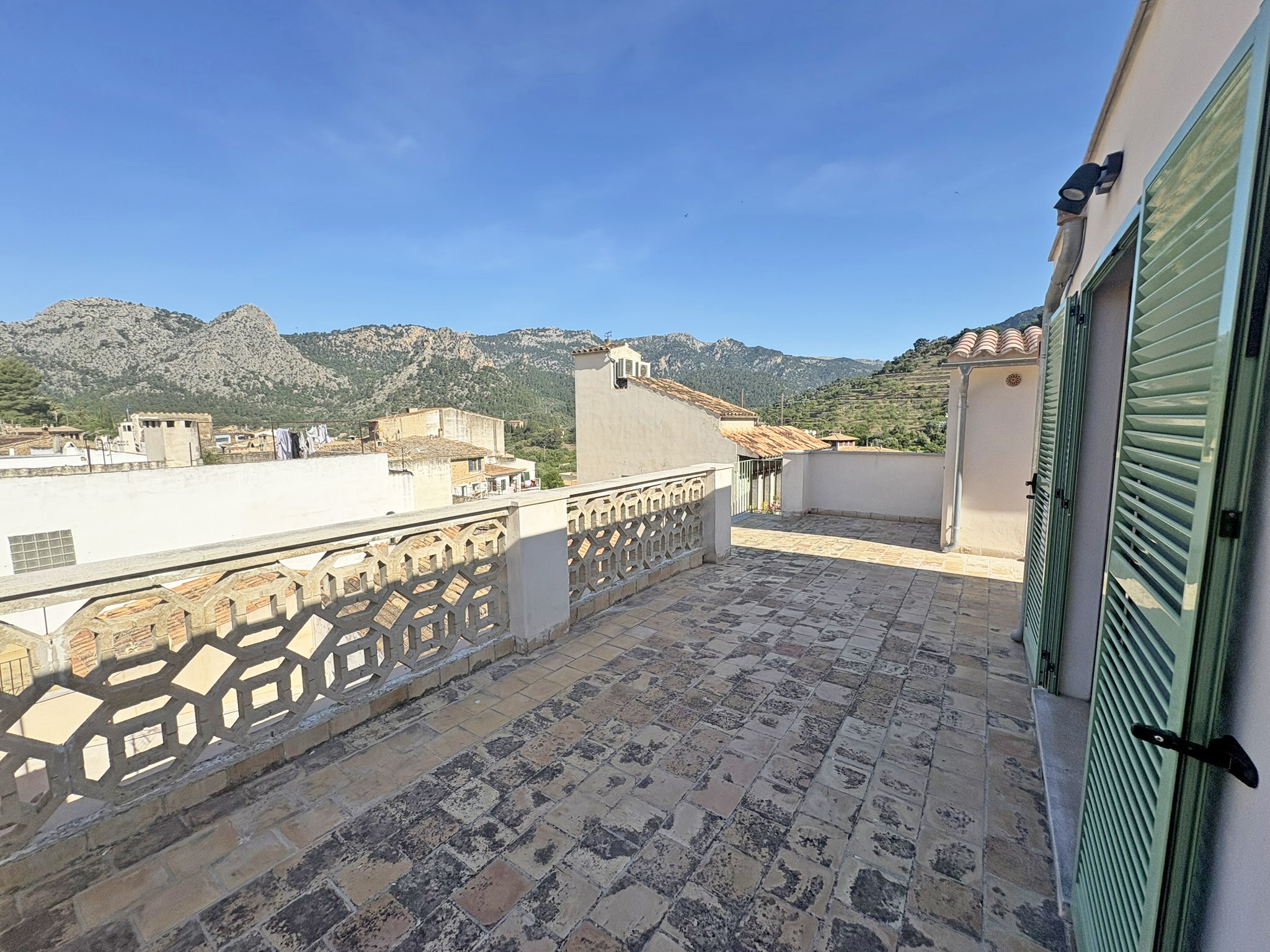 Beautiful duplex with garage and incredible views