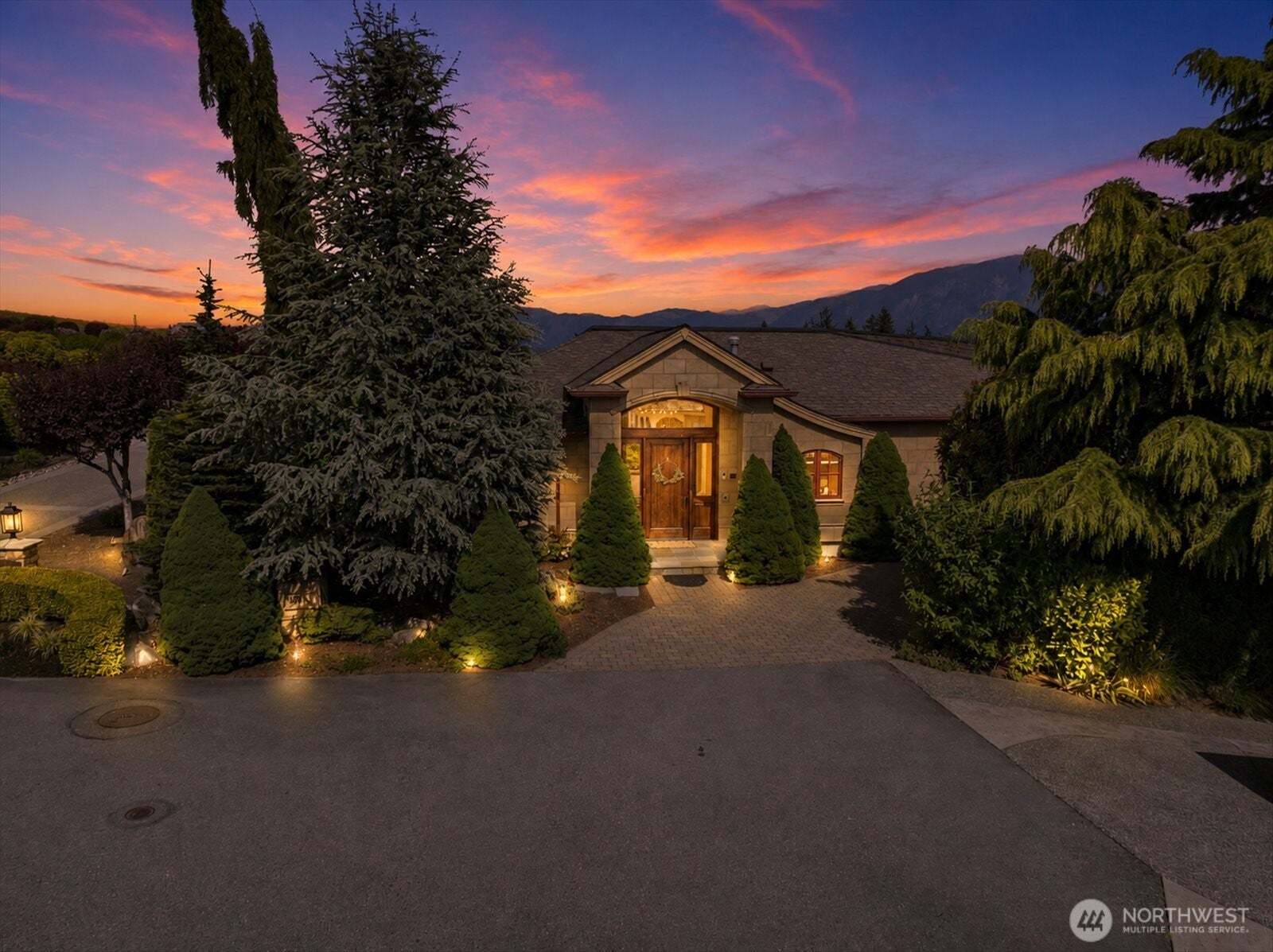 A Rare Blend of Timeless Craftsmanship & Modern Luxury