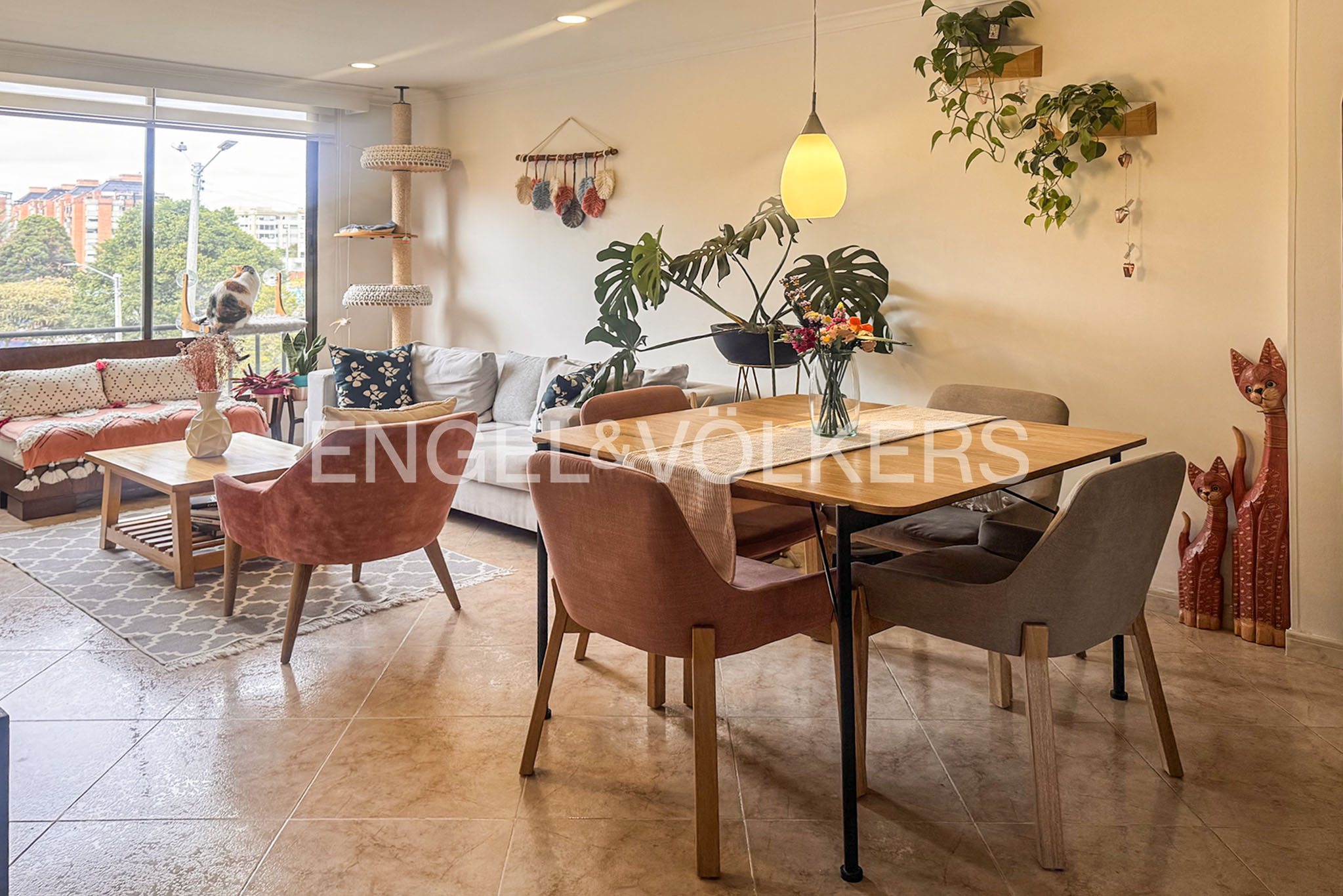 Iluminado apartamento para venta en Pasadena