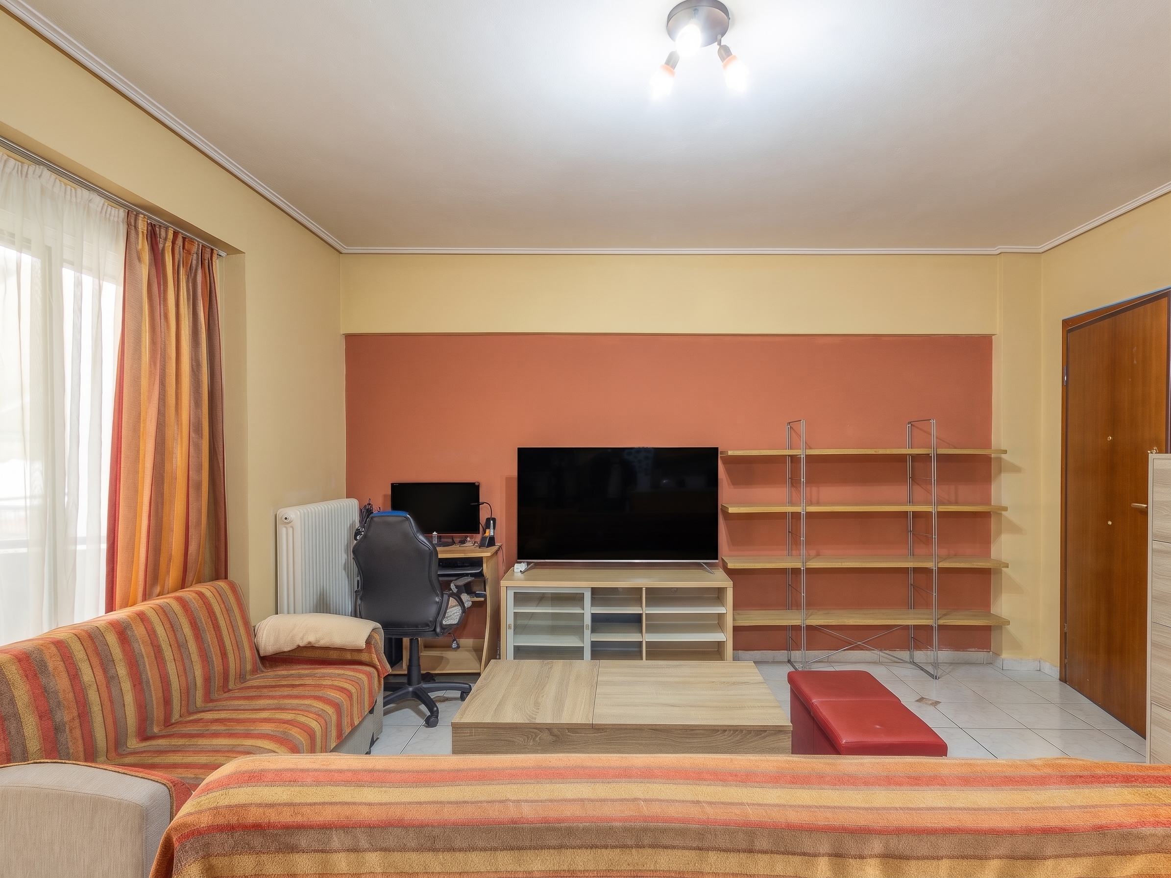 Bright and dual-aspect 65 sq.m. apartment with parking and storage [KI-modifiziert]