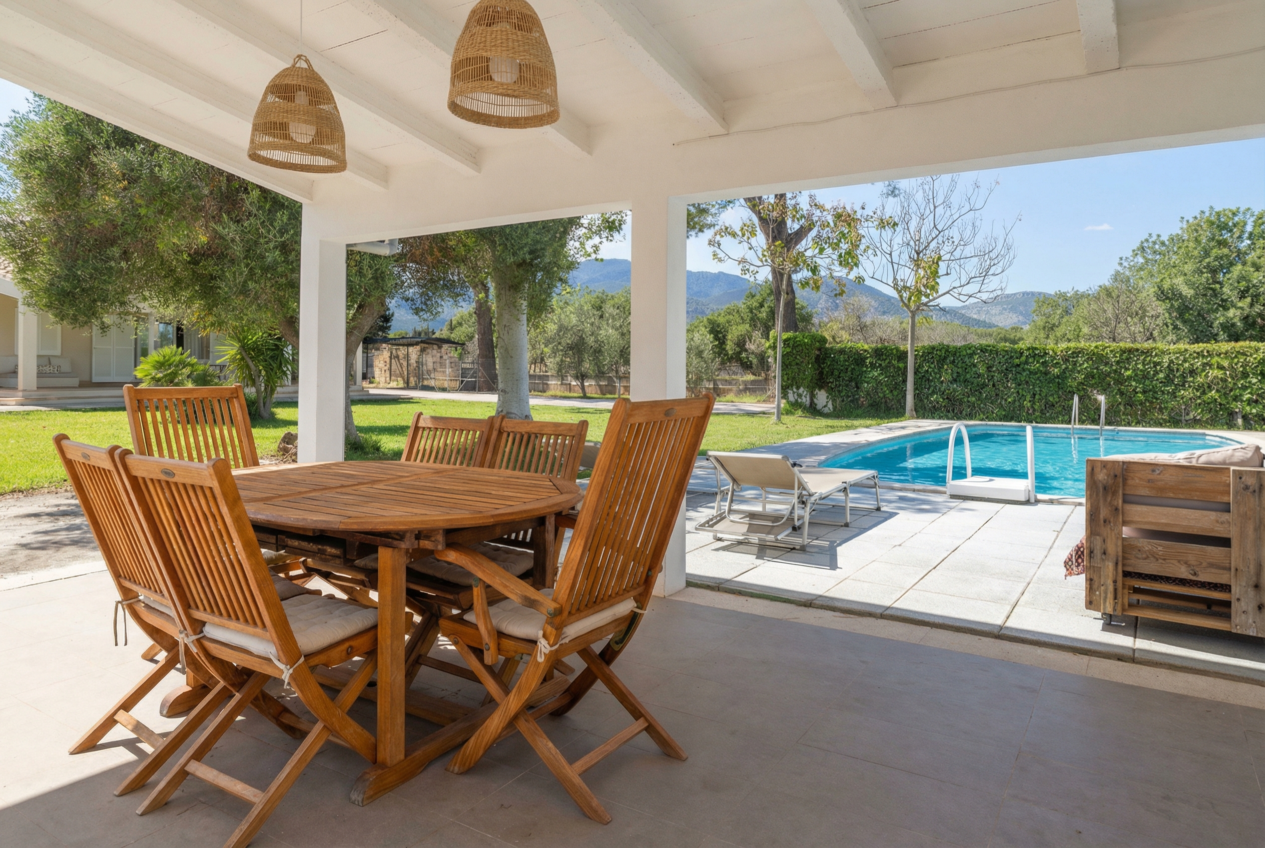 Finca en Moscari con vistas de ensueño y piscina [Modificado por IA]