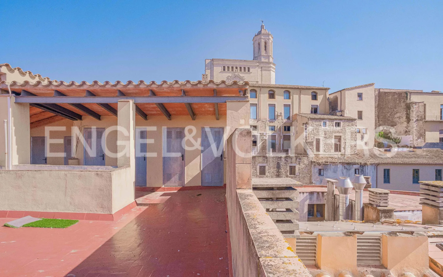 Charming Historic Apartment in Girona