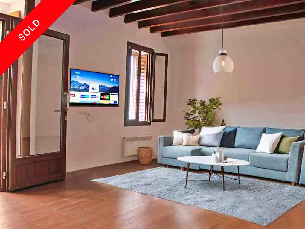 *SOLD* Renovated townhouse in the heart of Llucmajor