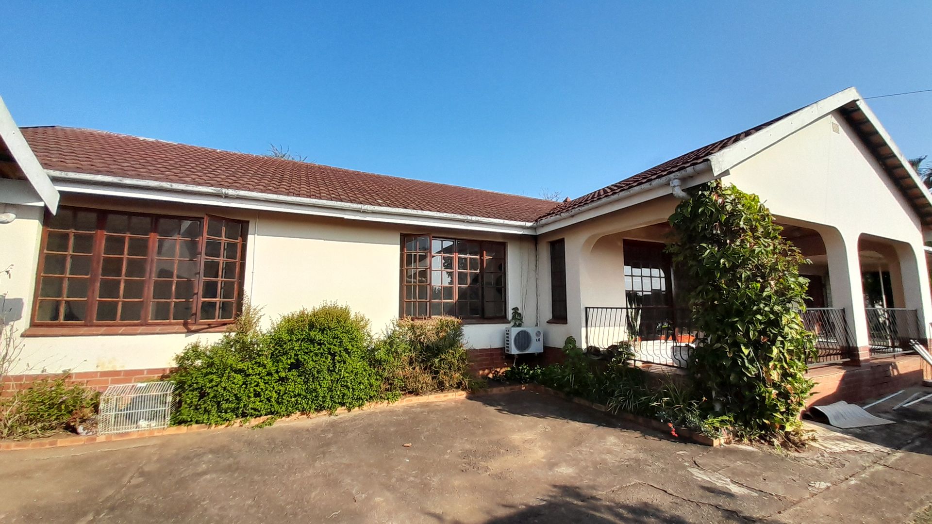Spacious 3‑Bedroom Family Home