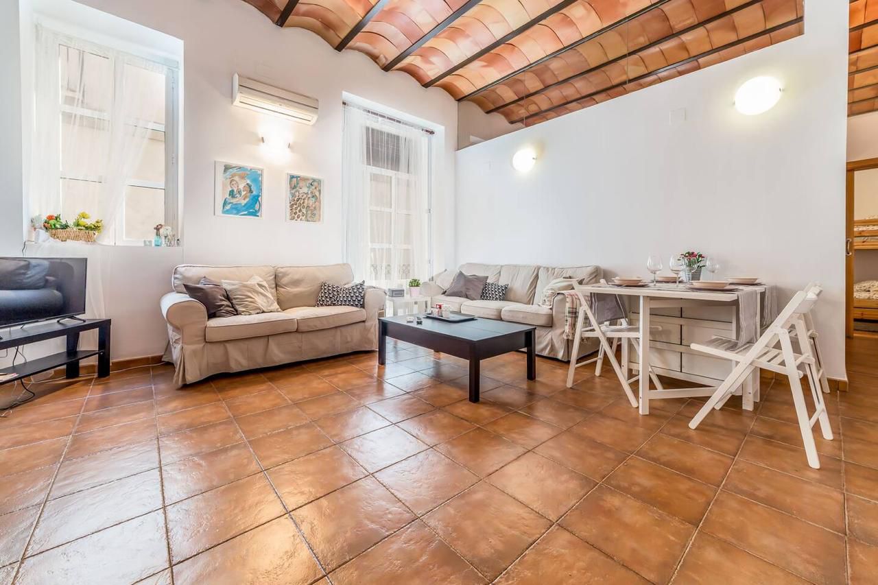 Charming apartment for rent in the heart of downtown Valencia