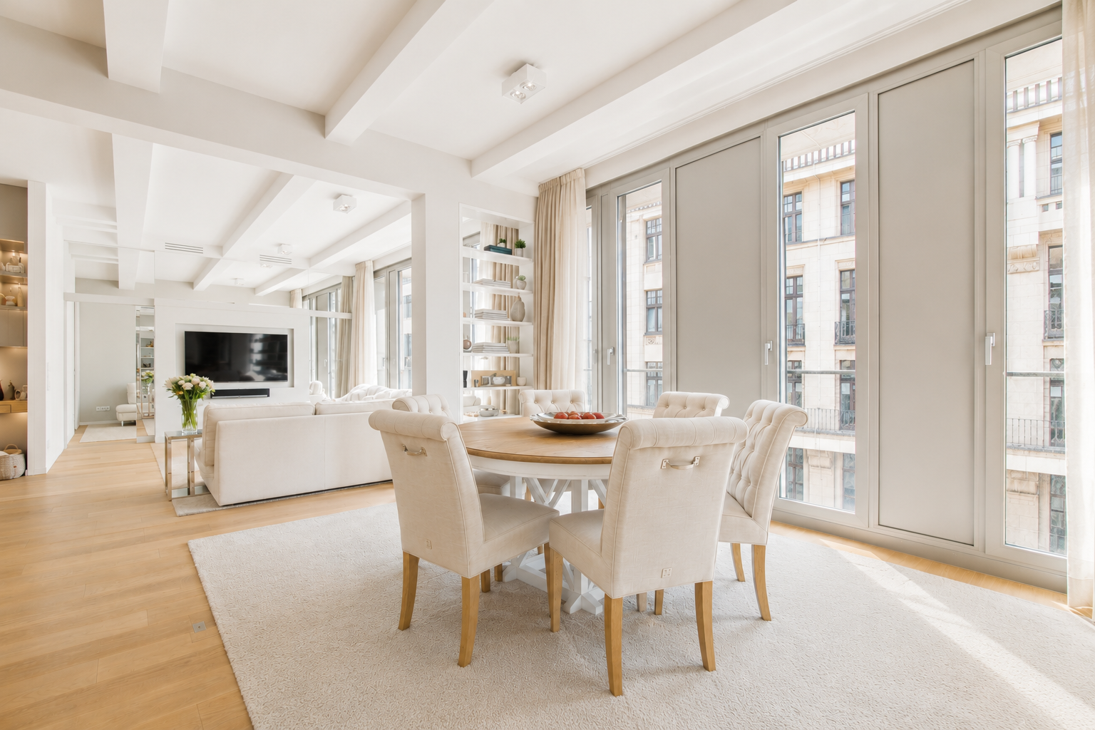 Luxus trifft Lage – Exklusives 5-Zimmer-Loft im Herzen Hamburgs